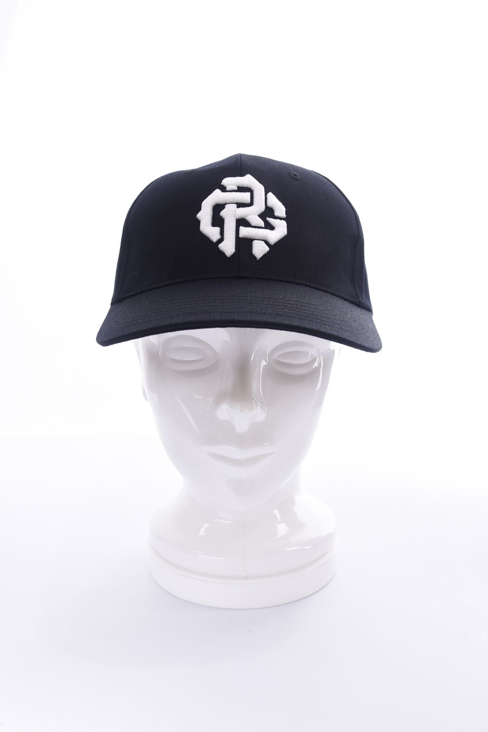 INITIAL SNAPBACK CAP / イニシャルロゴ3D刺繍 ベースボールキャップ (ブラック)