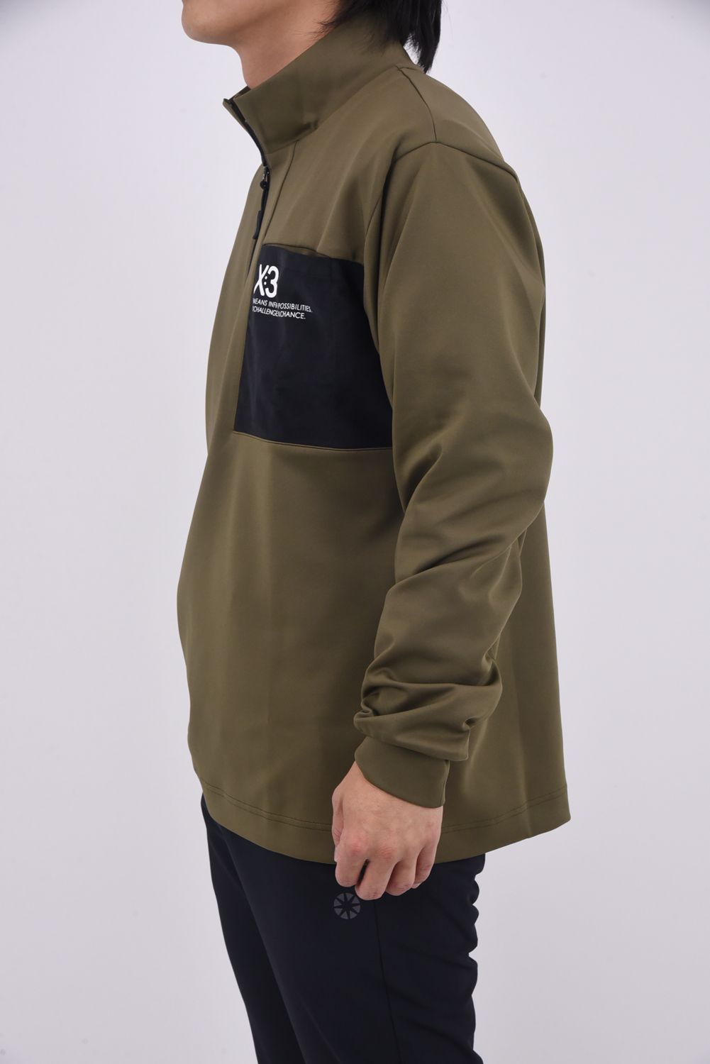 【25AW】 HALF ZIP POCKET HIGH NECK / ハーフジップ ポケット ハイネック (カーキ)