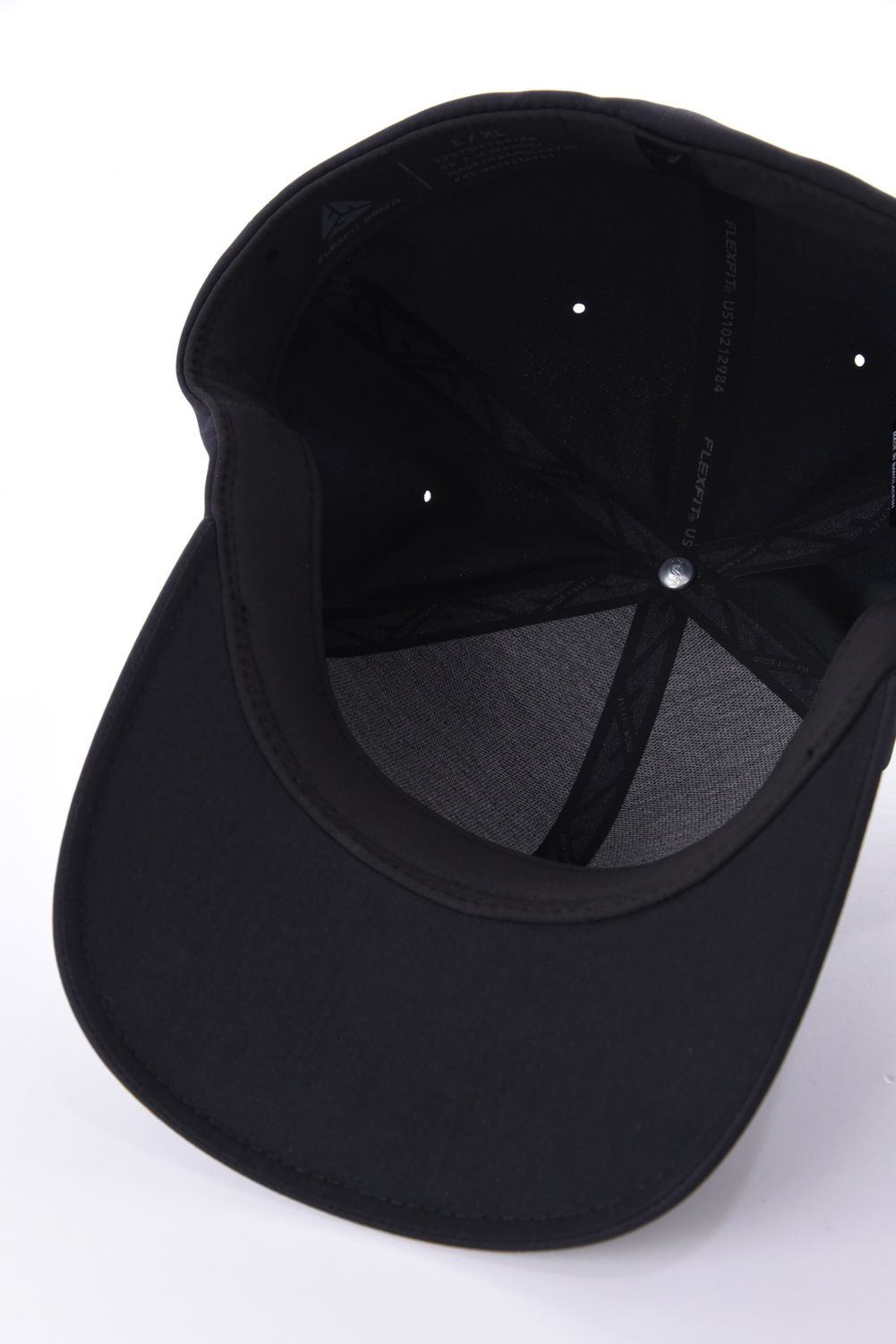 【26AW】 PERFORATED 113G LOGO CAP / キャップ (ブラック)