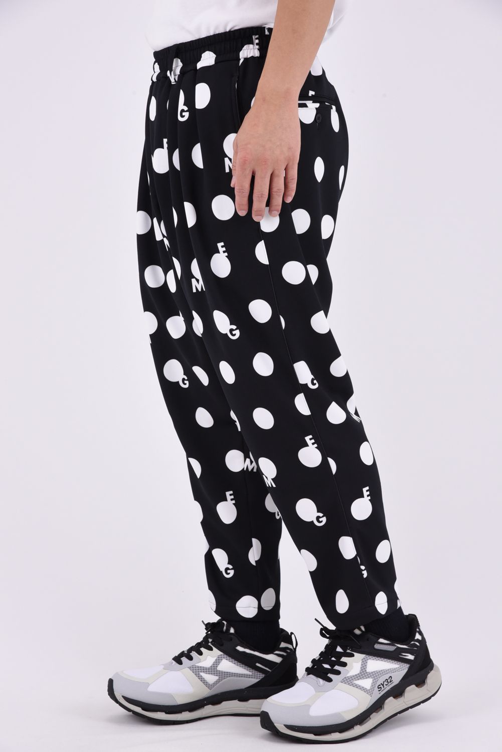 【26AW】 ORIGINAL PRINT DOT PANT / ドット柄プリント テーパードパンツ (ブラック)
