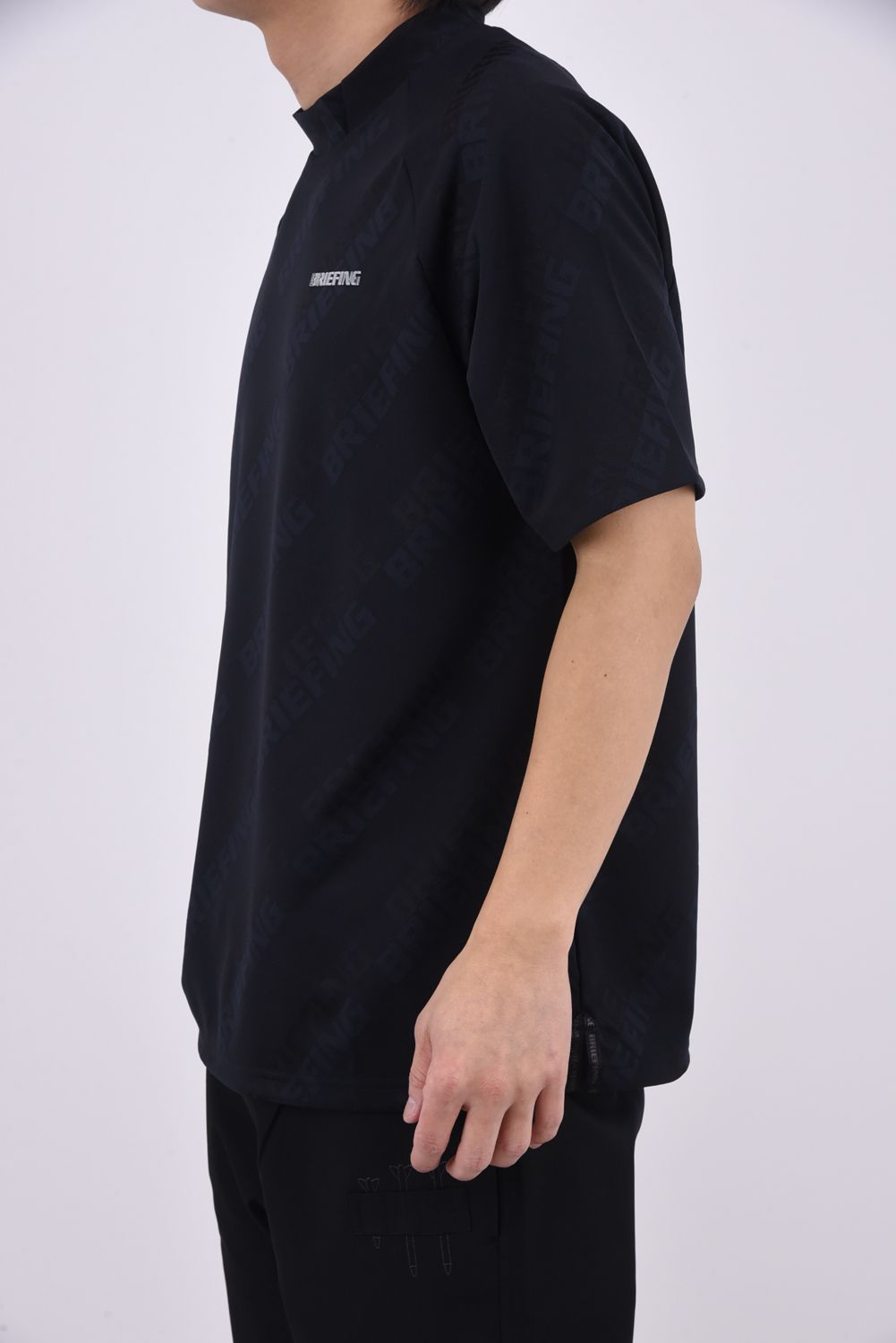 【26SS】 MEN'S SHADOW LOGO JQ HIGHNECK RF / バイアスロゴジャカード リラックスフィット モックネックTシャツ (ブラック)
