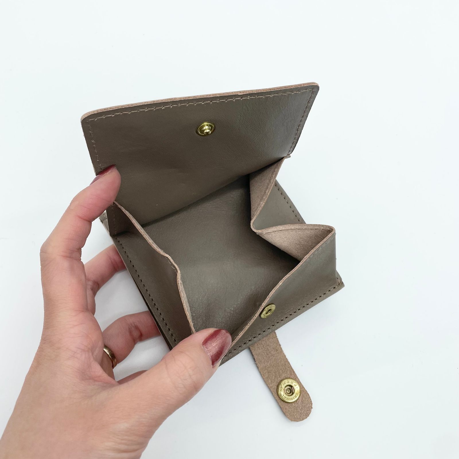 レザー二つ折り財布(2つポケット)