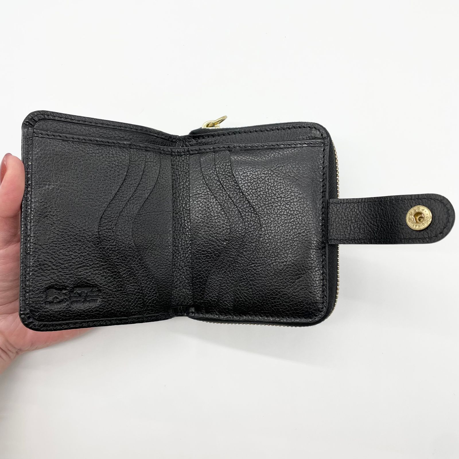 二つ折り財布