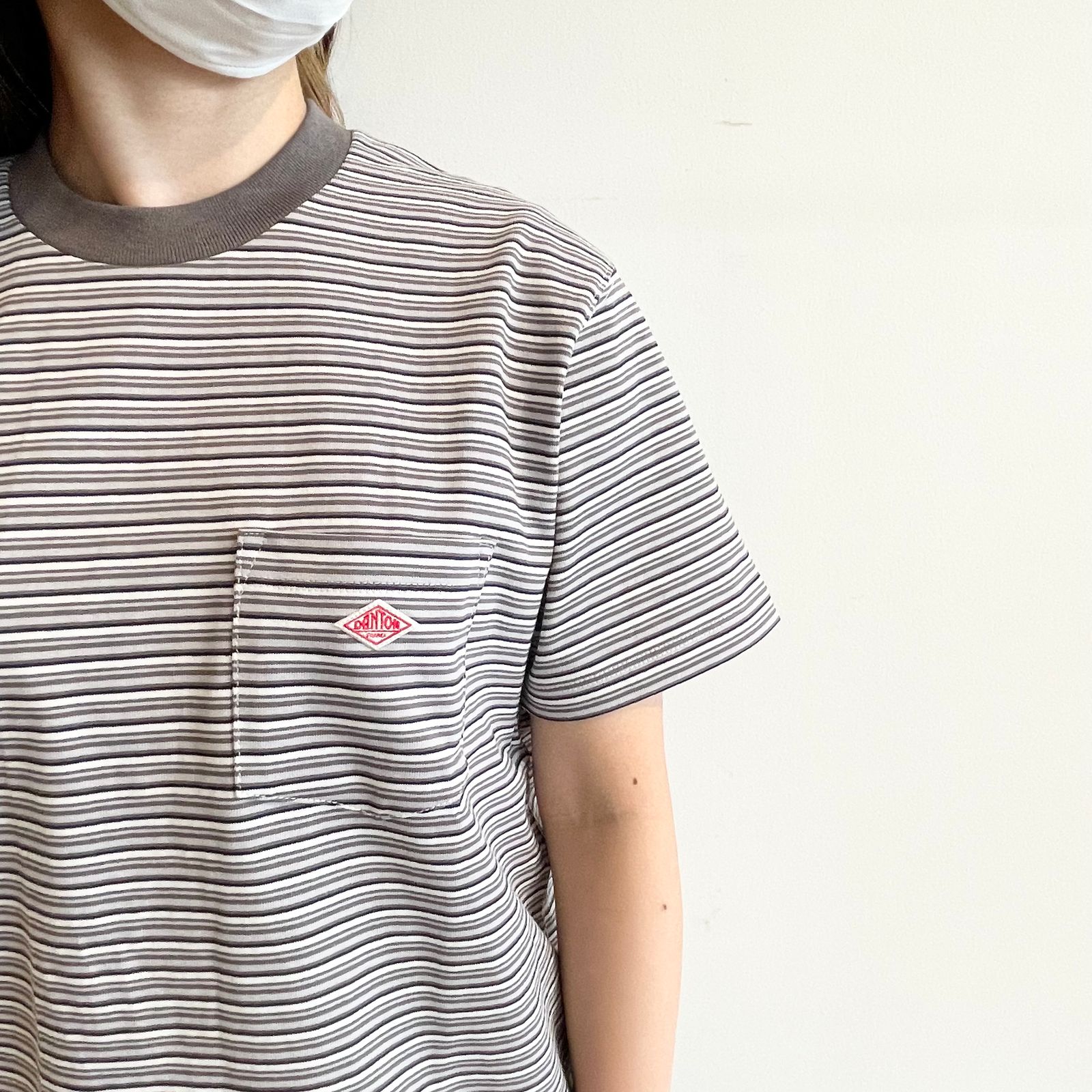 クルーネックポケットTシャツ