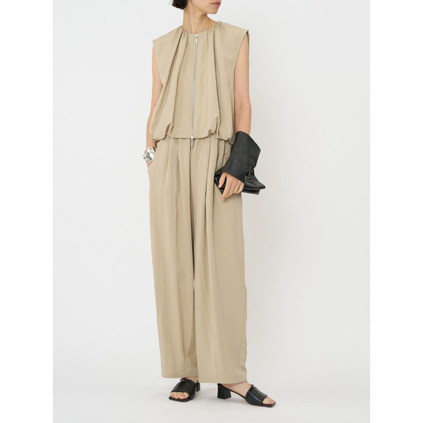 フロントタックカーヴィーPT / カーヴィーパンツ / ベージュ