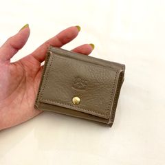 トリフォルドウォレット/三つ折り財布/グレー