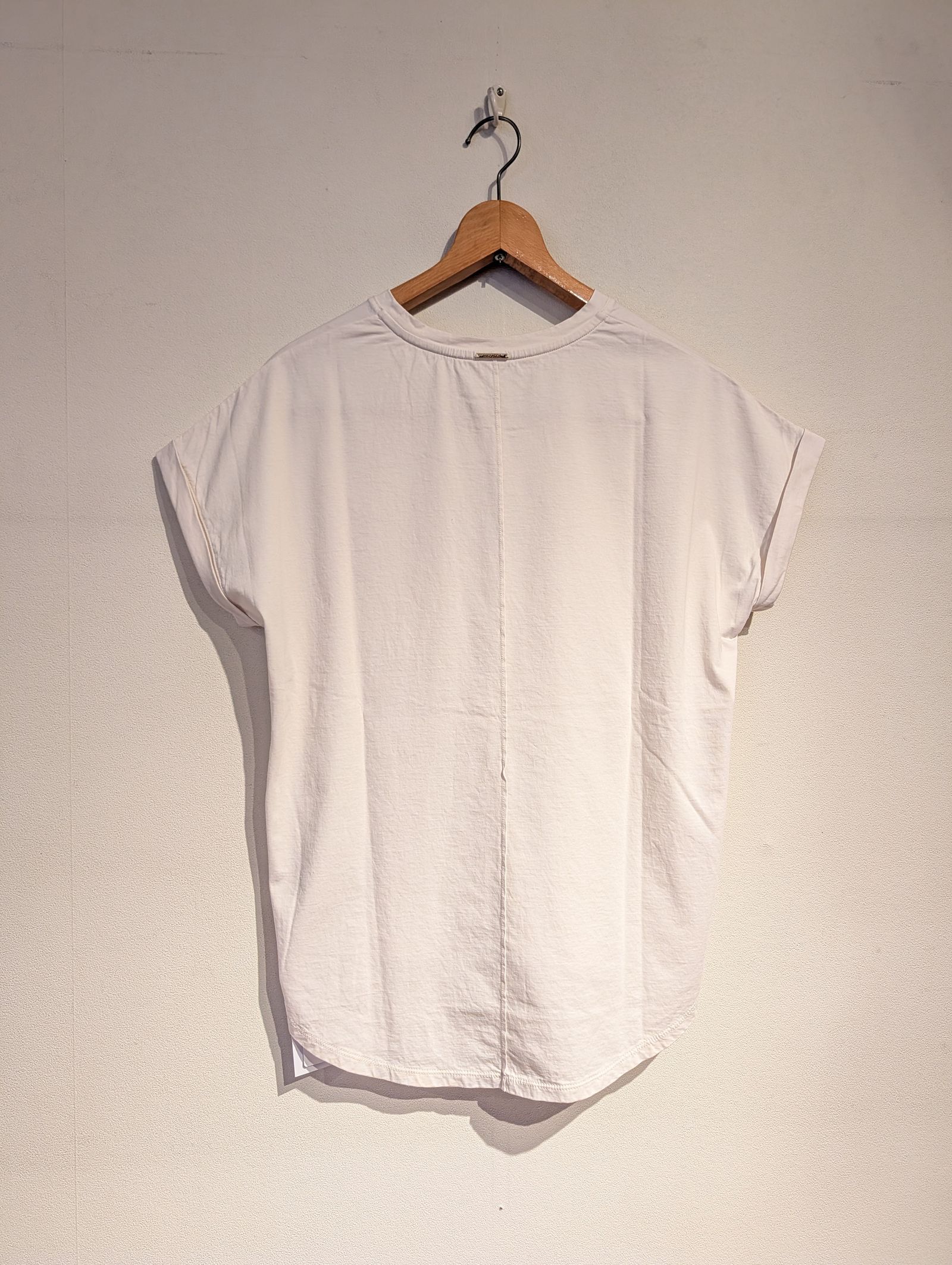 "LAIA"ロゴヘムラウンドT-shirt / ロゴTシャツ / ベージュ