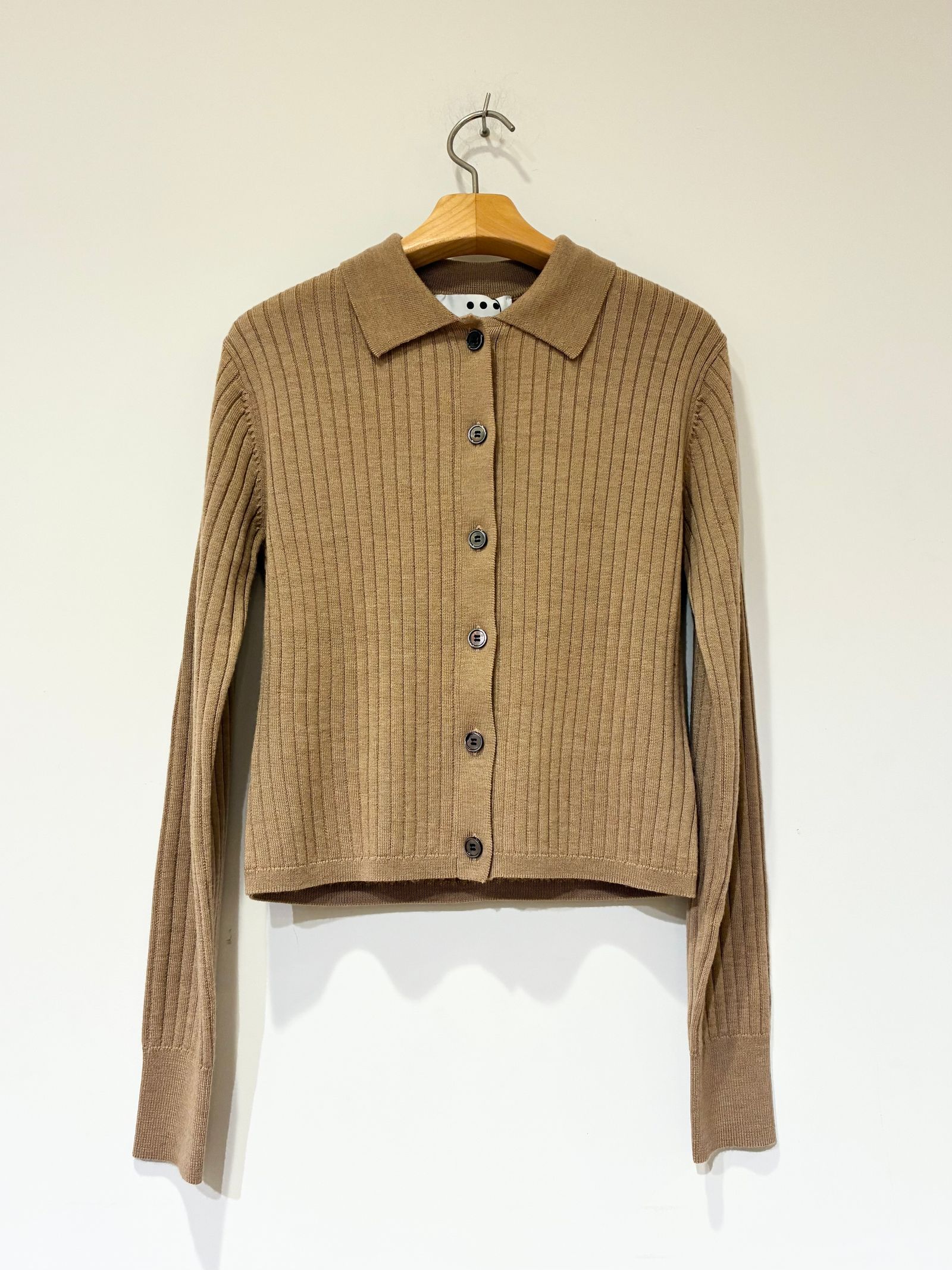 ウールアウトフィット ポロカーディガン / ポロニット / ベージュ