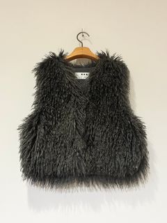 ウェイビーファー ショートジレ / ファーベスト / ブラック