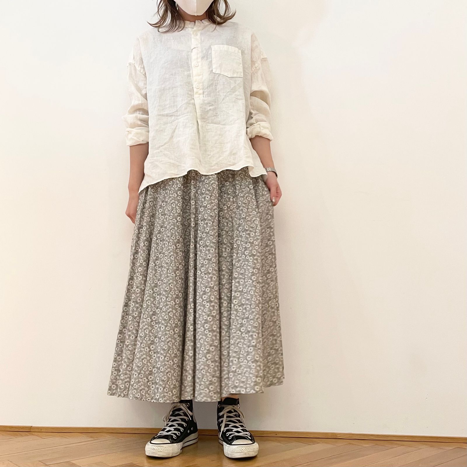 D.M.G.のリネンシャツでフェミニンすぎないナチュラルコーデ