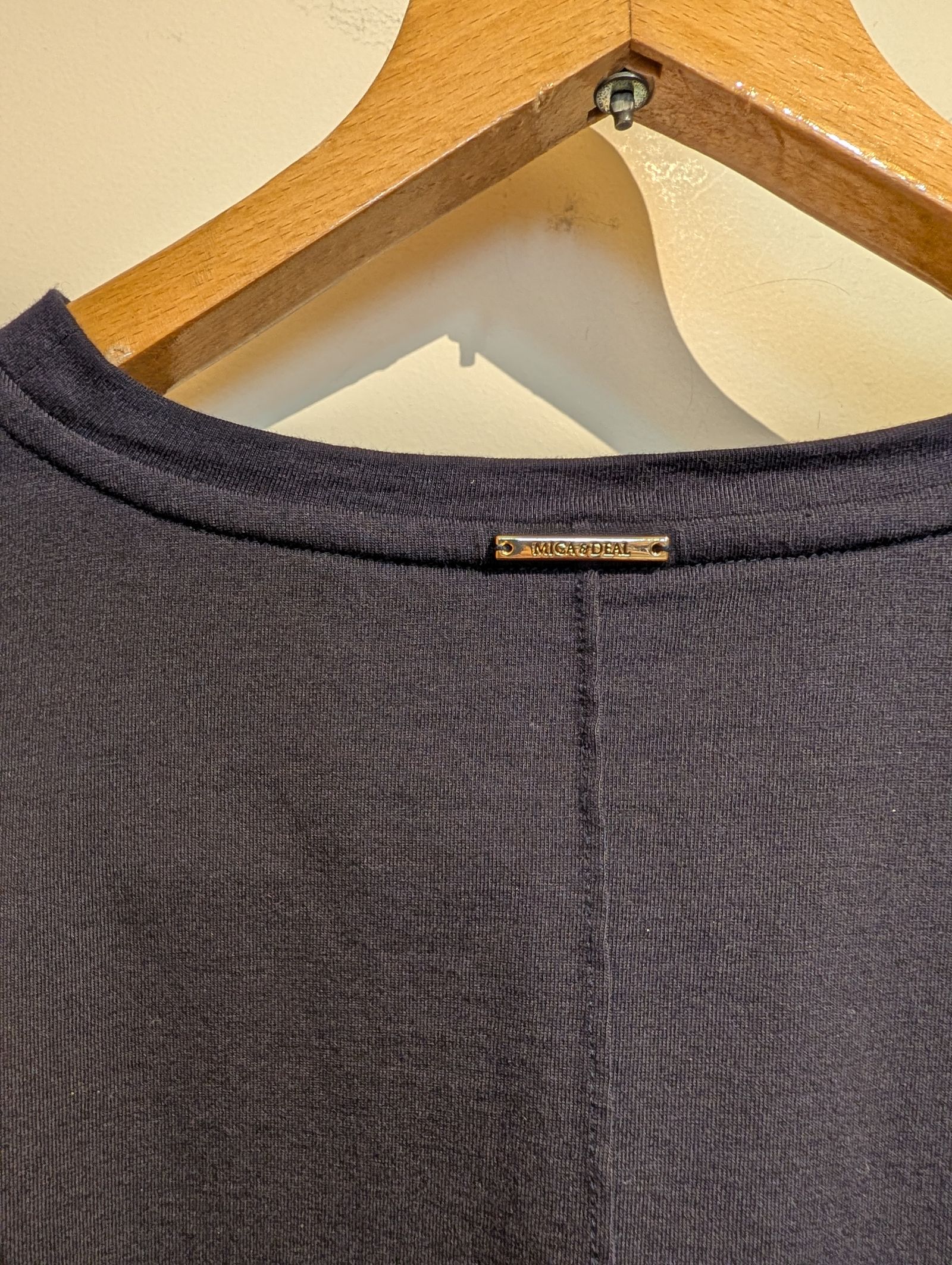 接触冷感-"SUNDAY Club"ロゴロングT-shirt / ロンT / 長袖Tシャツ / ネイビー