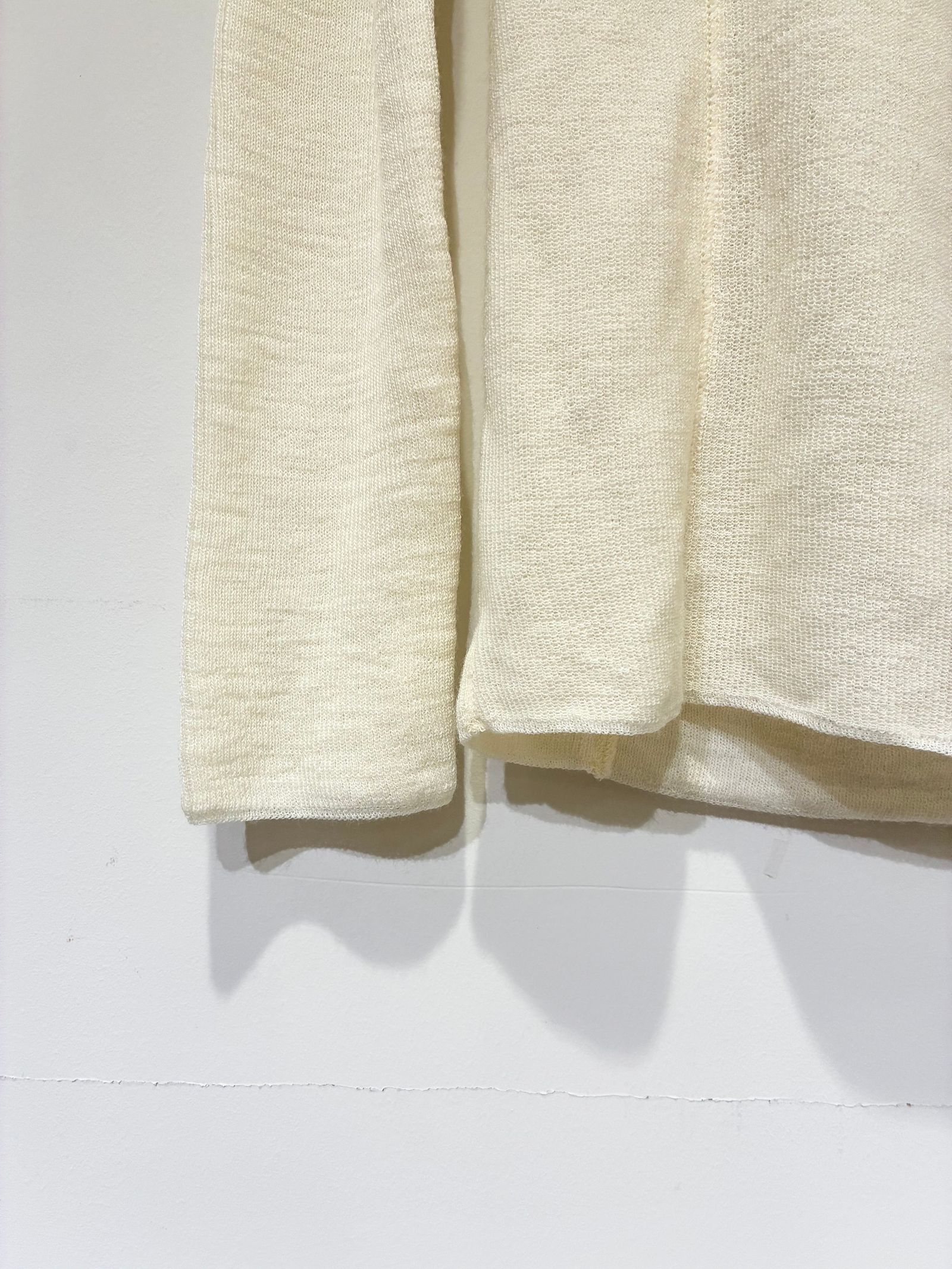 Long Sleeve Top / クルーネック長袖ニット / ホワイト