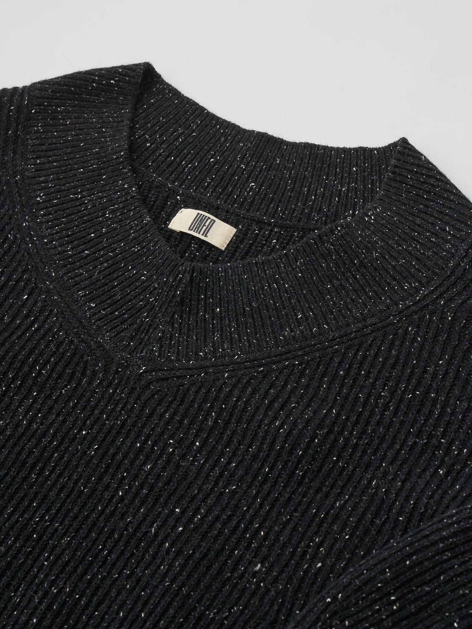 WOOLEN COTTON & SILK NEP WOOL TWEED-KNIT P/O / ブラック