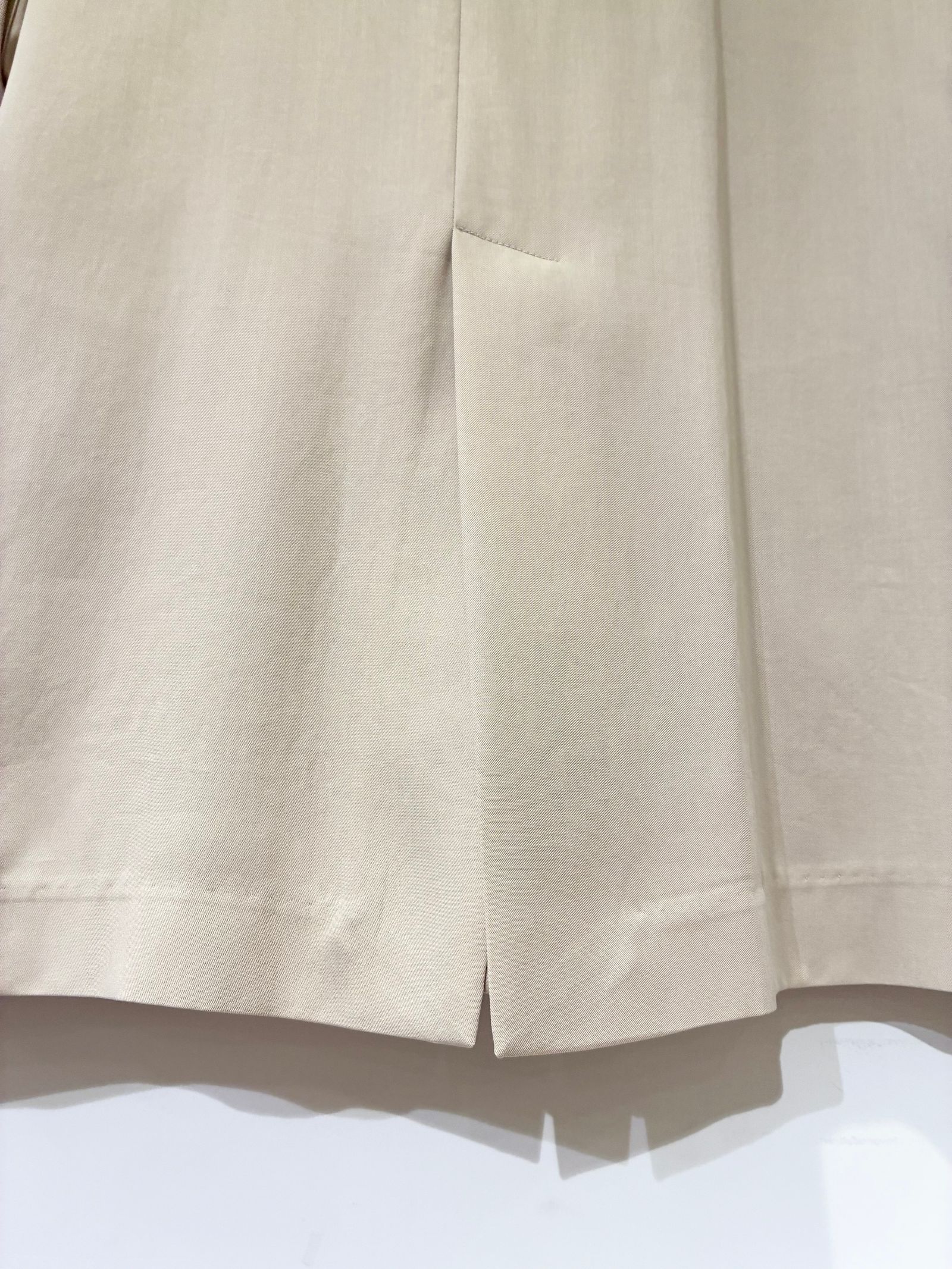 フィブリオ 半袖ジャケット / ジレ / ベージュ