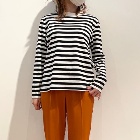 PASSIONE トレンド感あるカラーパンツコーデ