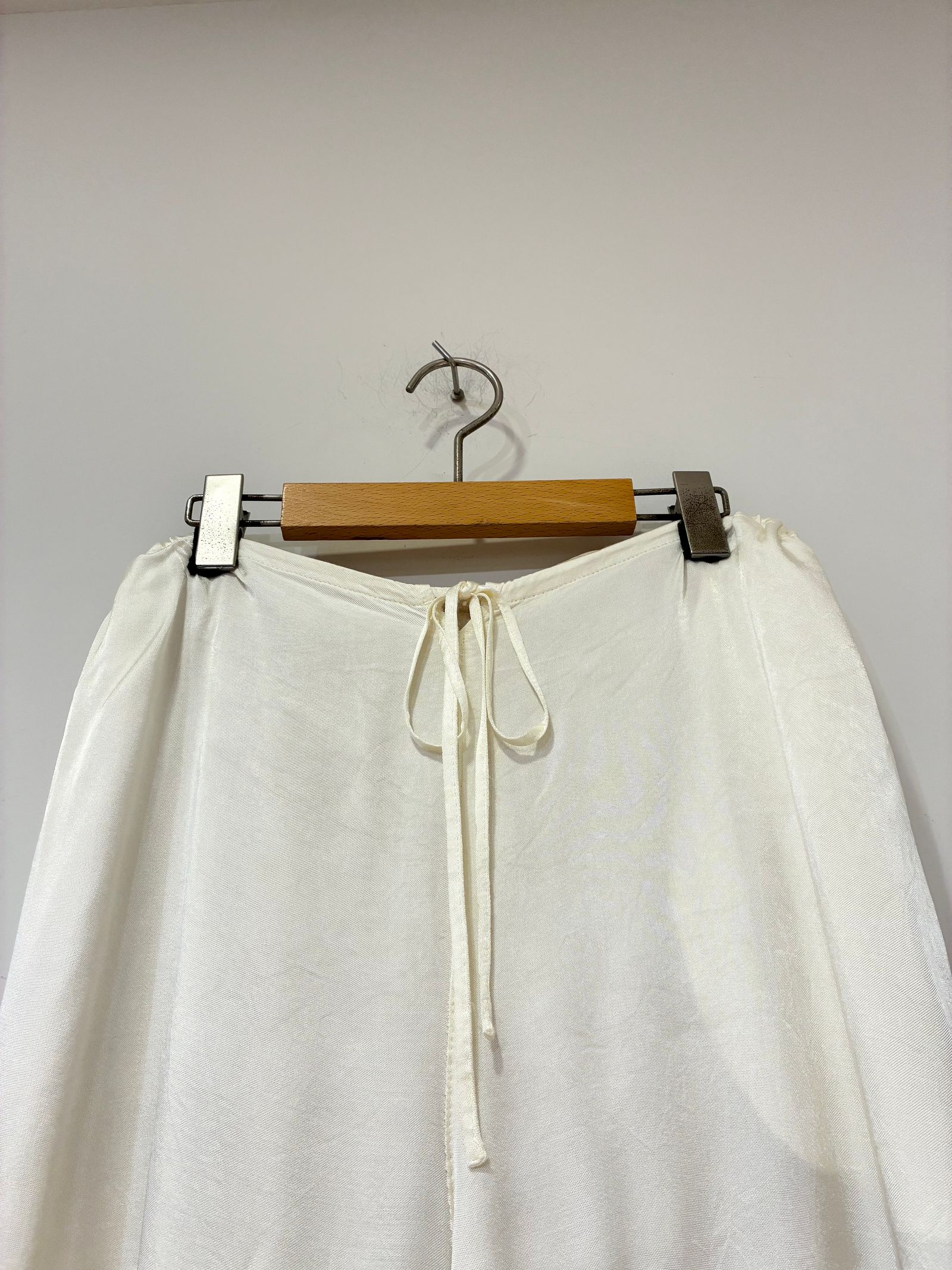 White Pants / レーヨンサテンパンツ / ホワイト