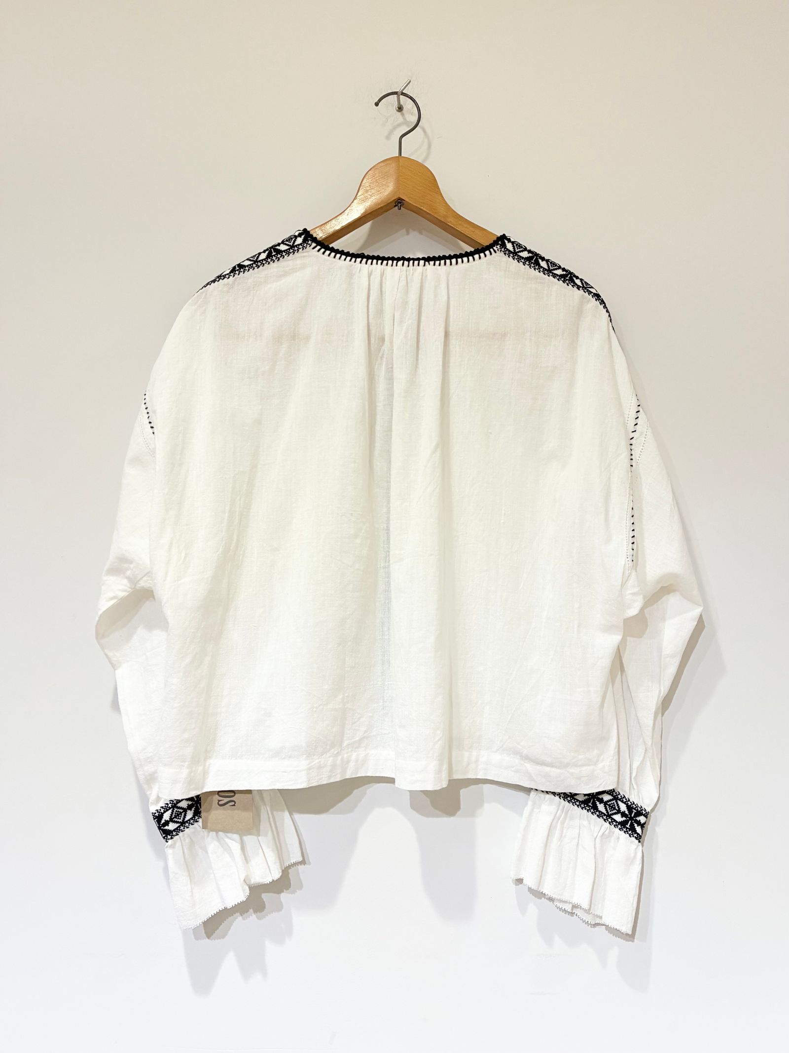 Embroiderd Blouse / 刺繍ブラウス / ホワイト