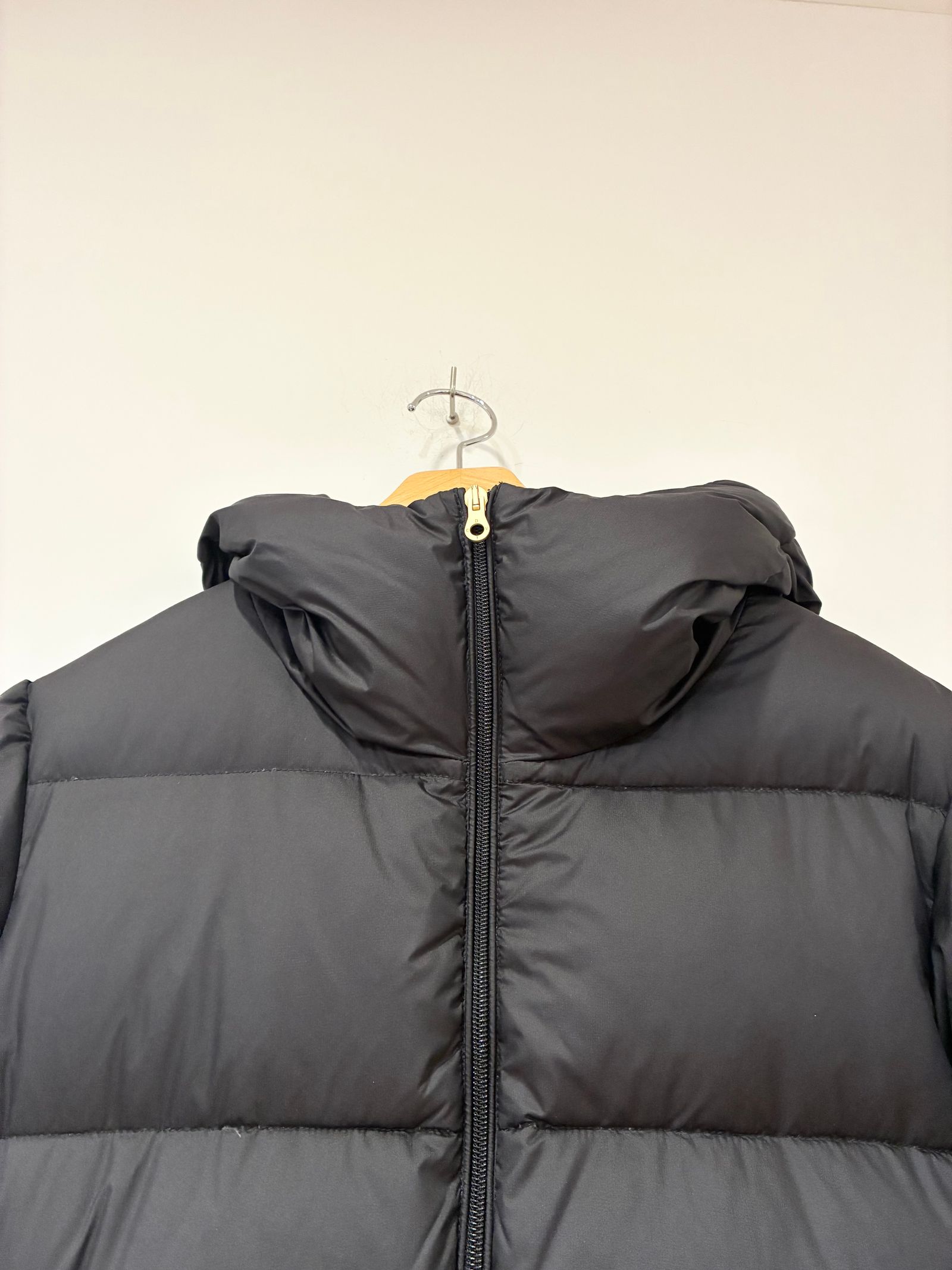 WICAPI / ウィカピ / ミドル丈ダウン / ブラック