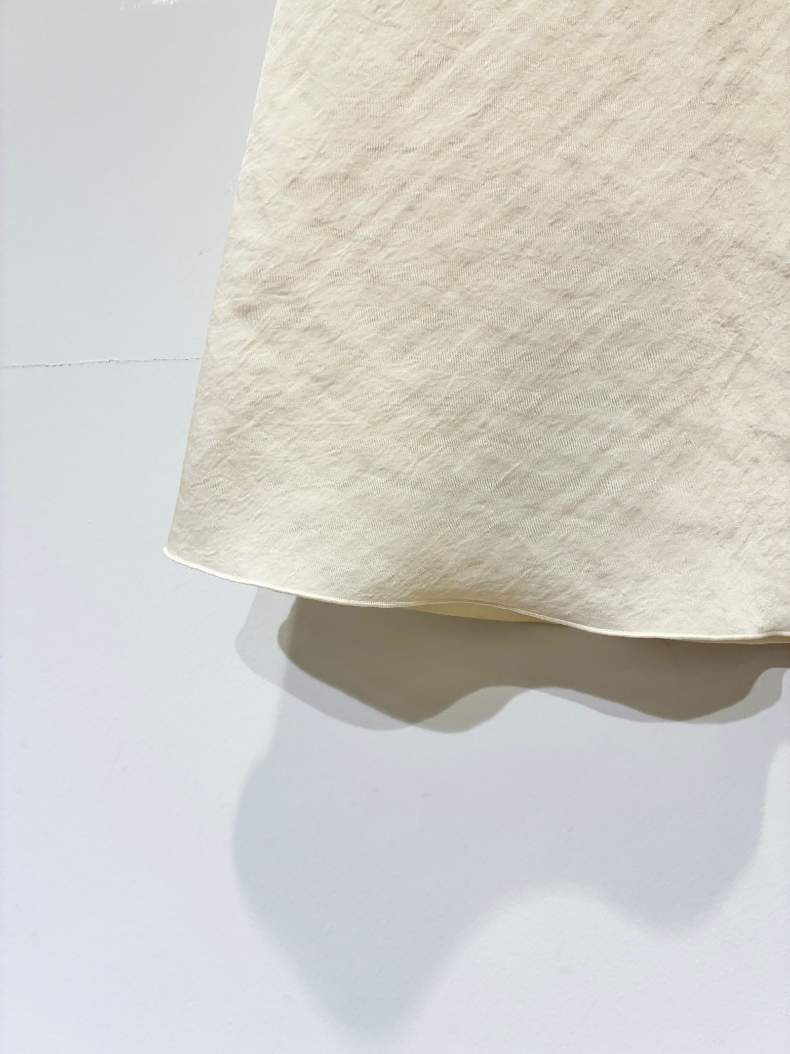 Textured Satin Bias Skirt / マーメイドスカート / アイボリー