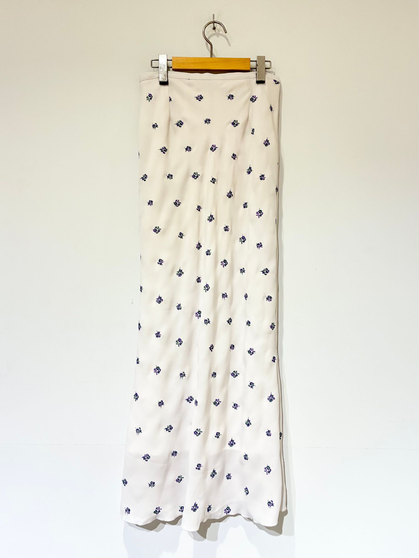 Still Garden Embroidery Skirt / 花柄刺しゅうマーメードスカート / ホワイト