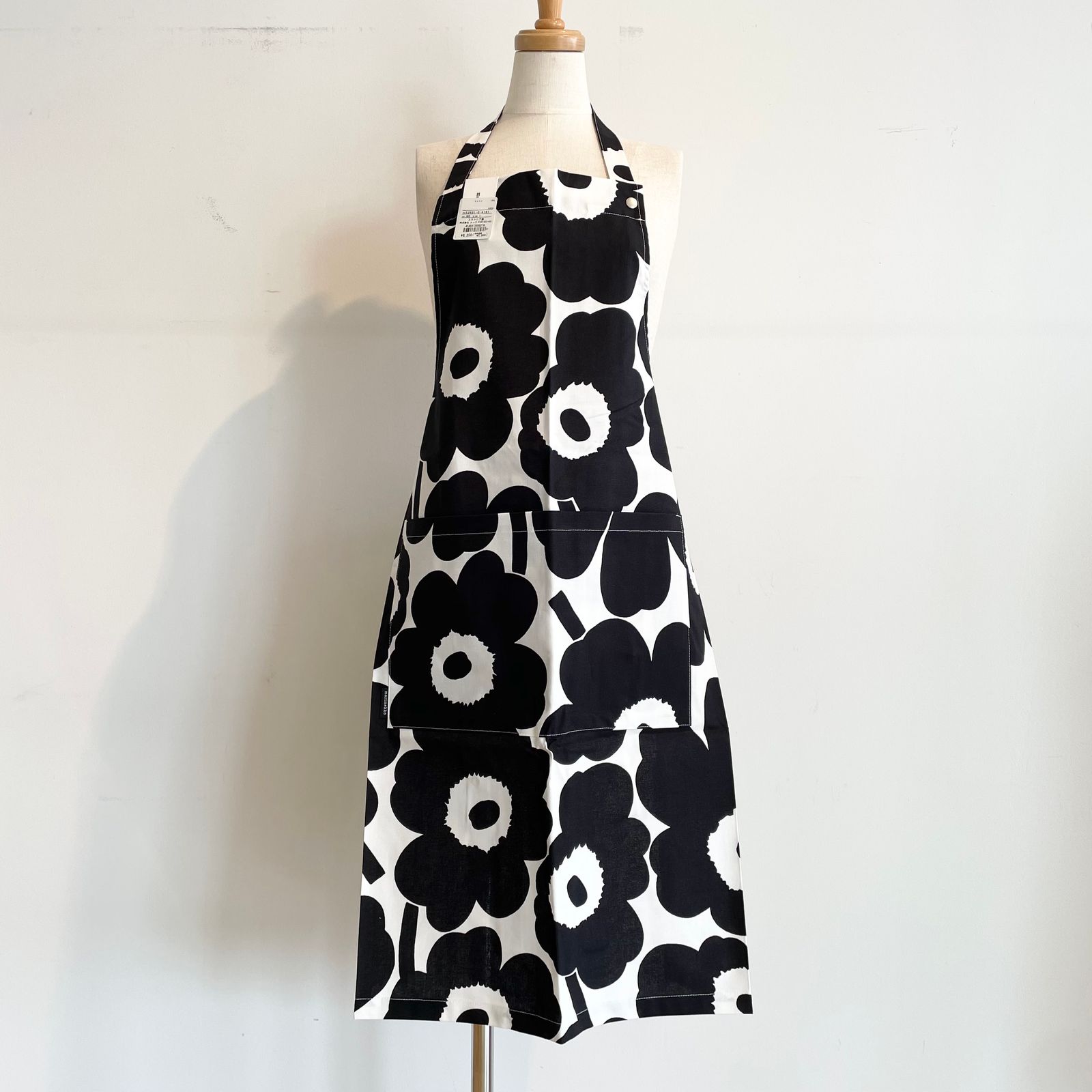 Marimekko - Pieni Unikko エプロン | HALLOW's web store