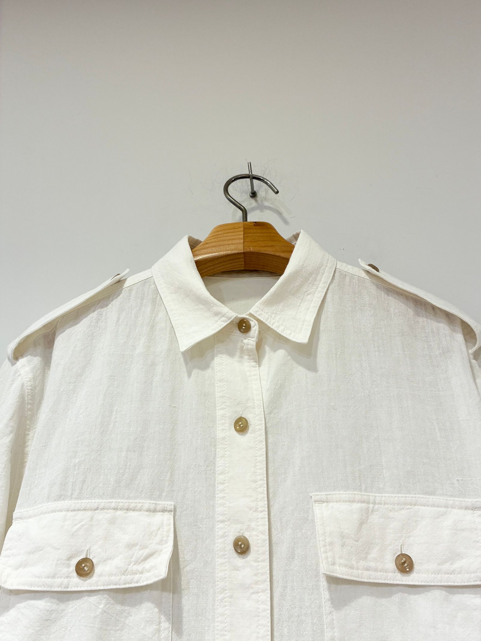 White Shirt / コットンサファリシャツ / ホワイト