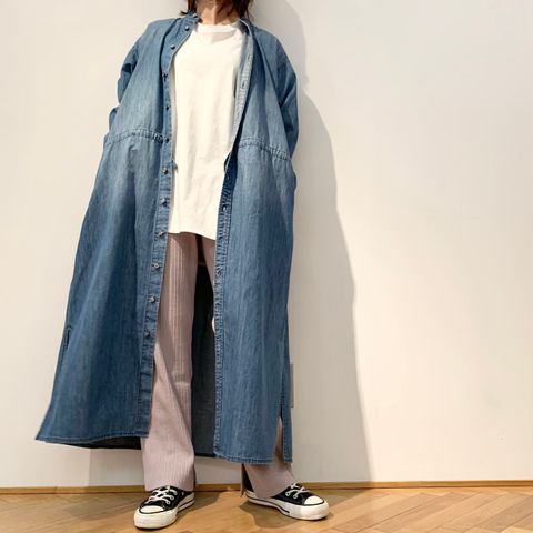 ミルキーなピンクはデニム合わせでかわいすぎないコーディネートに◎