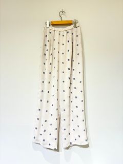 Still Garden Embroidery Pants / 花柄刺しゅうウェストゴムストレートパンツ / ホワイト