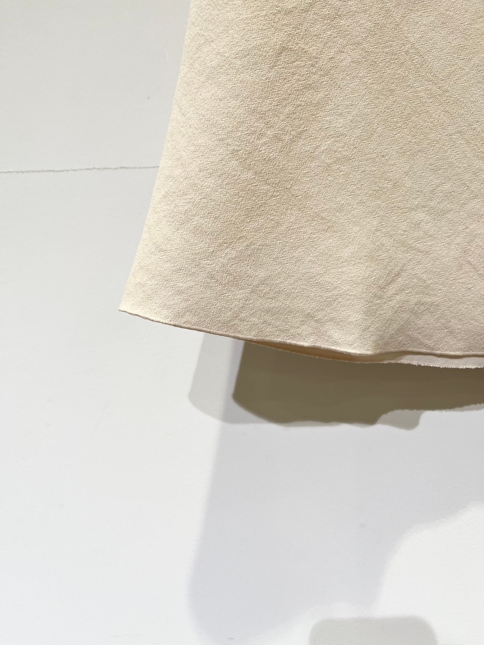 【Bed&Breakfast】 Back Satin Dry Georgette Skirt / マーメイドスカート / ベージュ