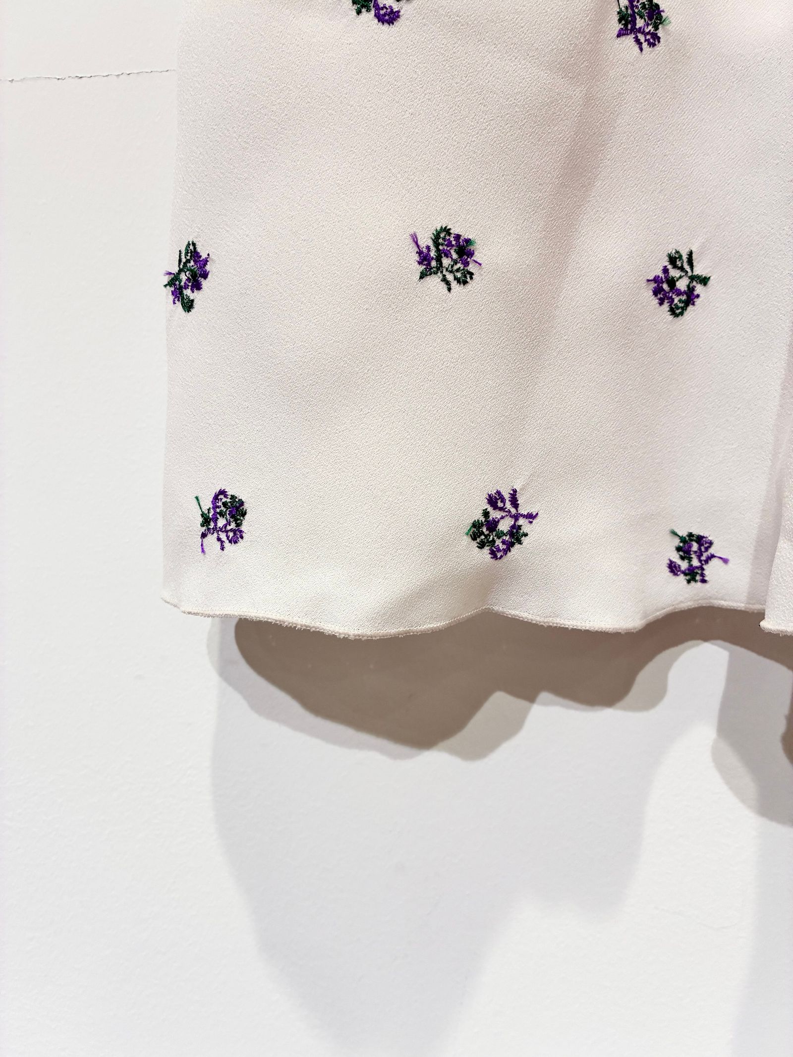 Still Garden Embroidery Skirt / 花柄刺しゅうマーメードスカート / ホワイト