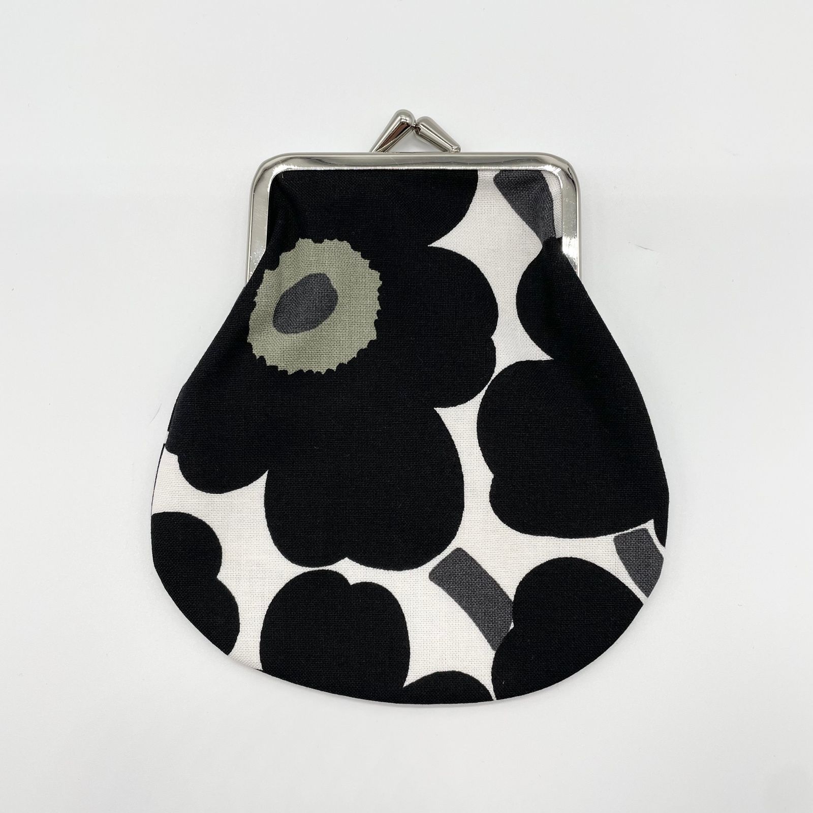 Pieni Unikko がま口ポーチ