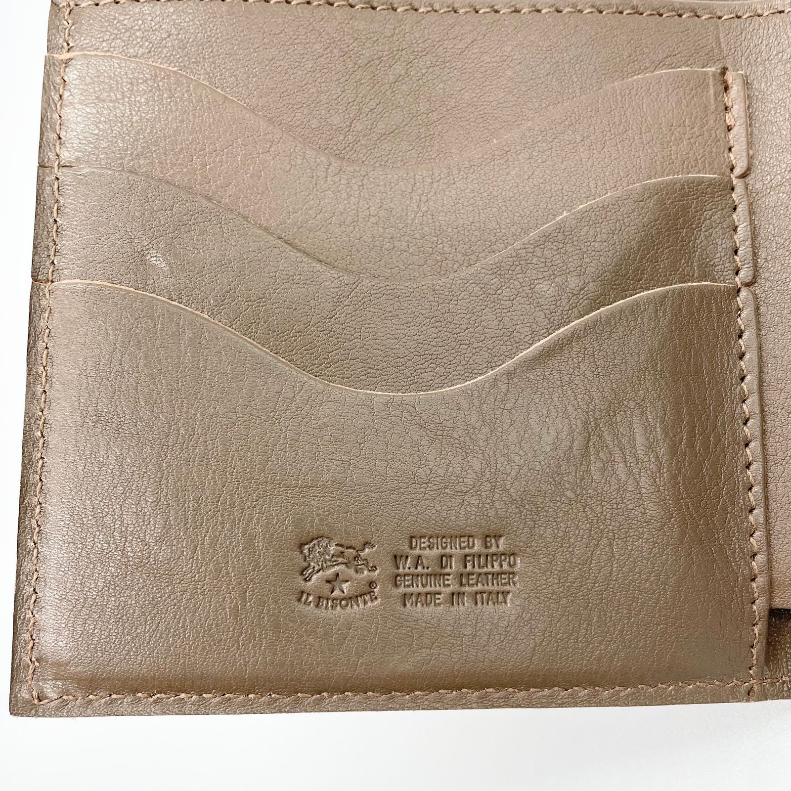 値下げ】 IL BISONTE(イルビゾンテ)日本限定 二つ折り財布 がま口