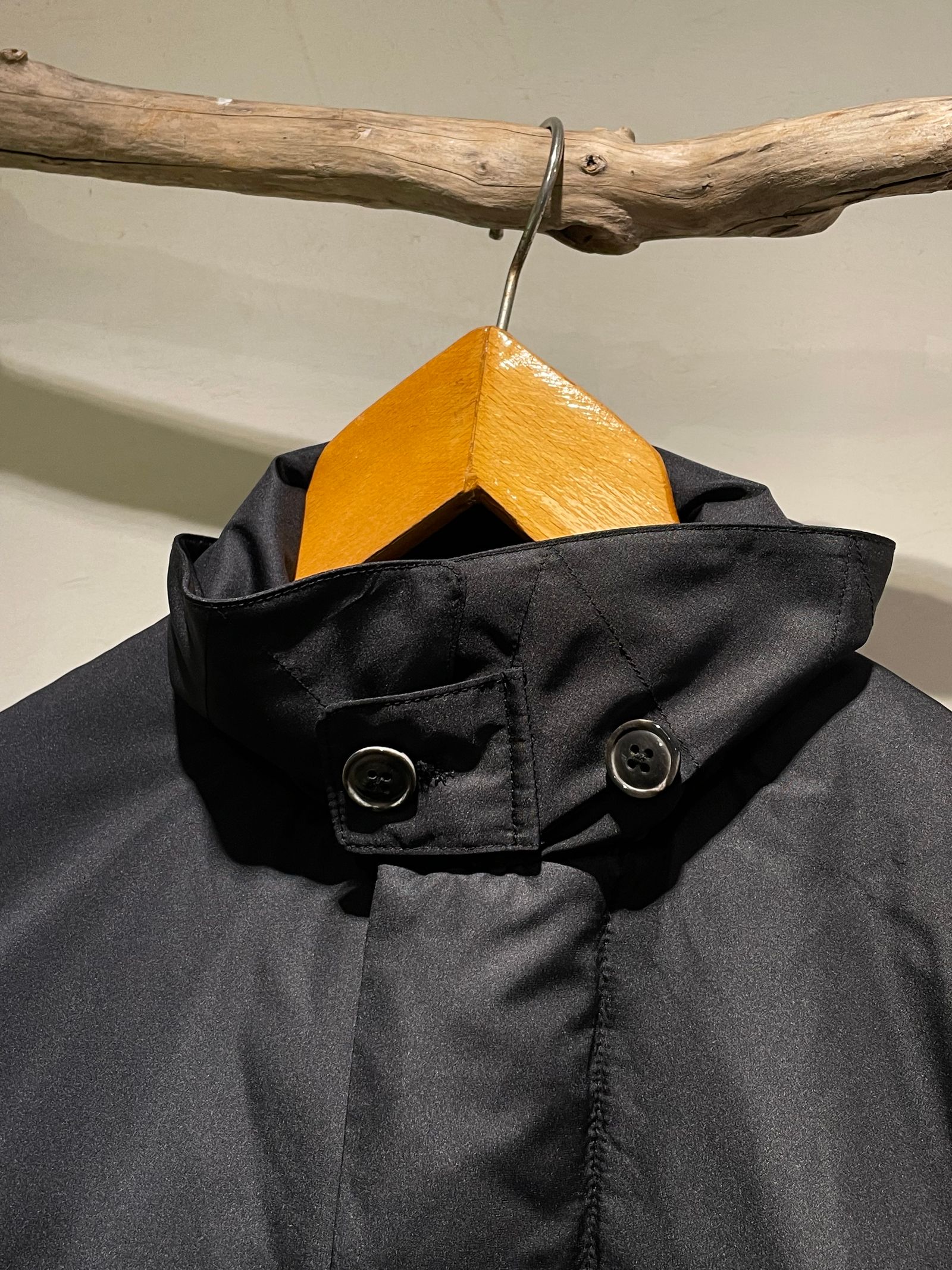 SOUTIEN COLLAR DOWN JAKET / ステンカラーダウンジャケット / ブラック