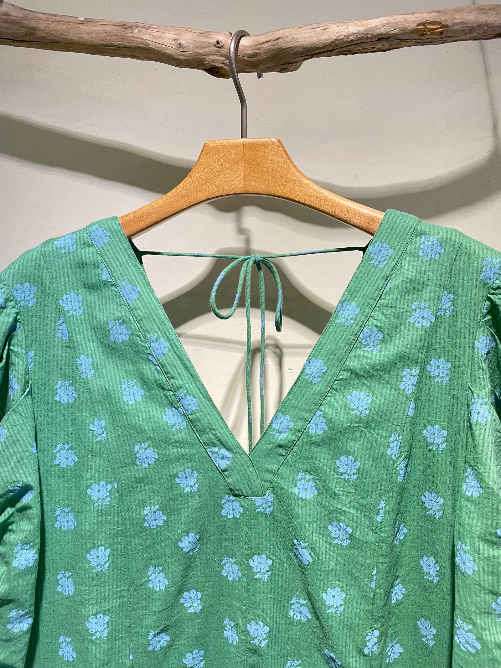 Cotton Dobby Stripe Anemone Print Gather Sleeve Dress / 花柄ギャザースリーブワンピース / グリーン