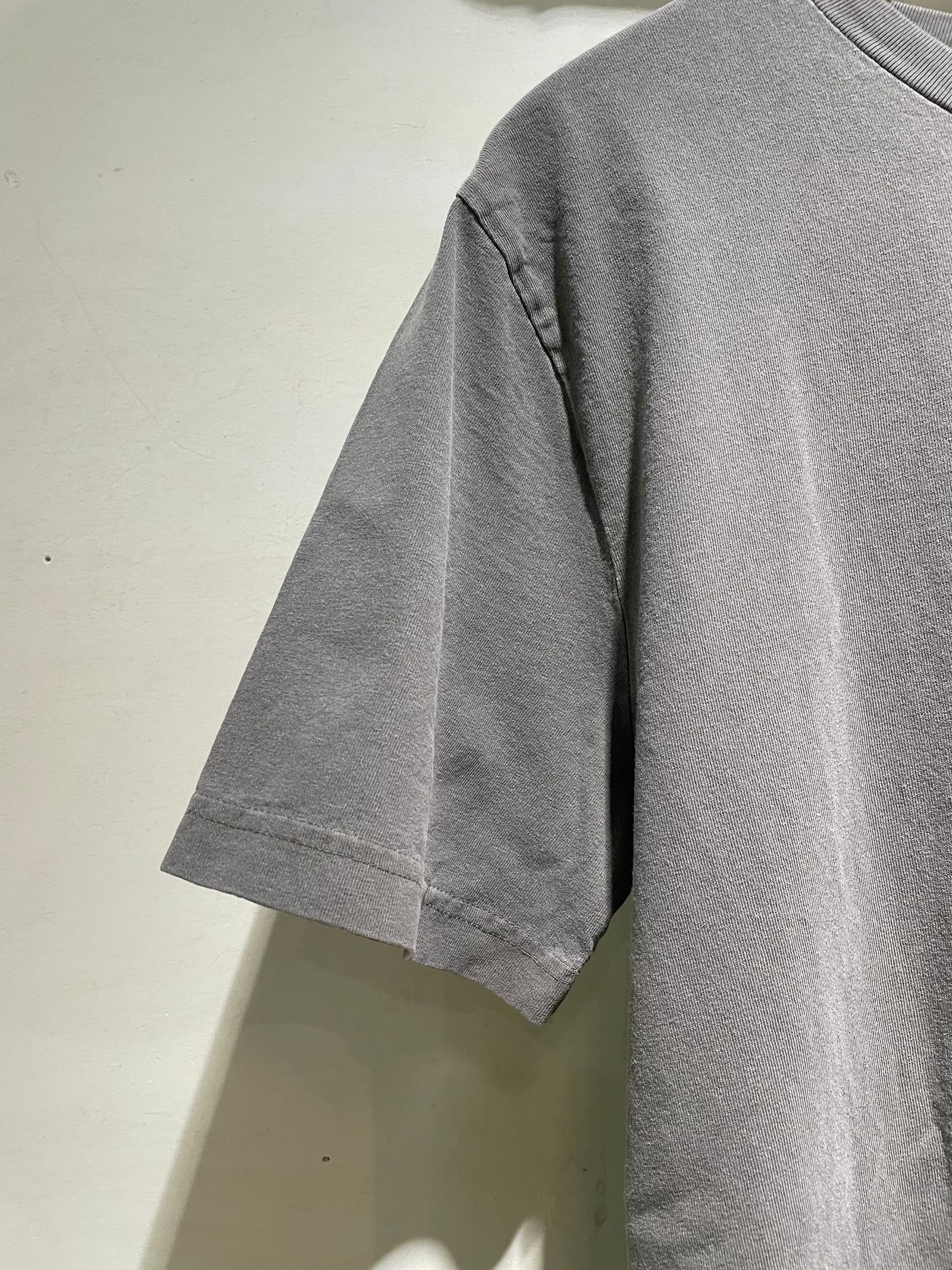 A.P.C. Automne 26 Tシャツ / バックプリントTシャツ / グレー