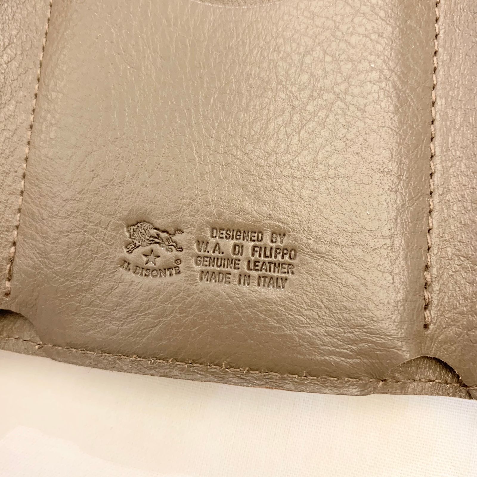 IL BISONTE イルビゾンテ 二つ折り財布 レザー クロコ型押し