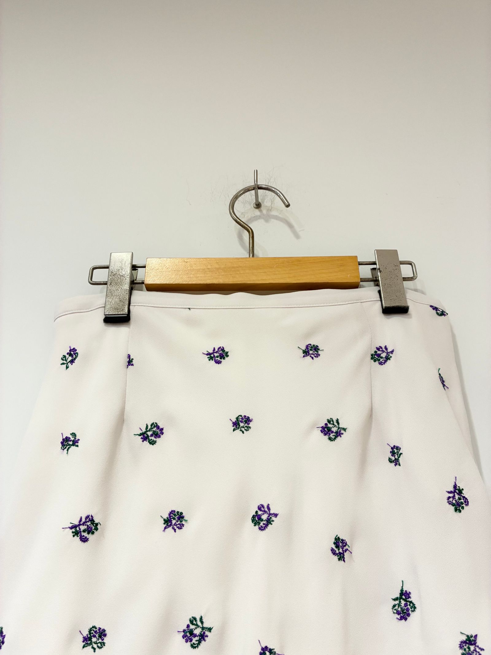 Still Garden Embroidery Skirt / 花柄刺しゅうマーメードスカート / ホワイト