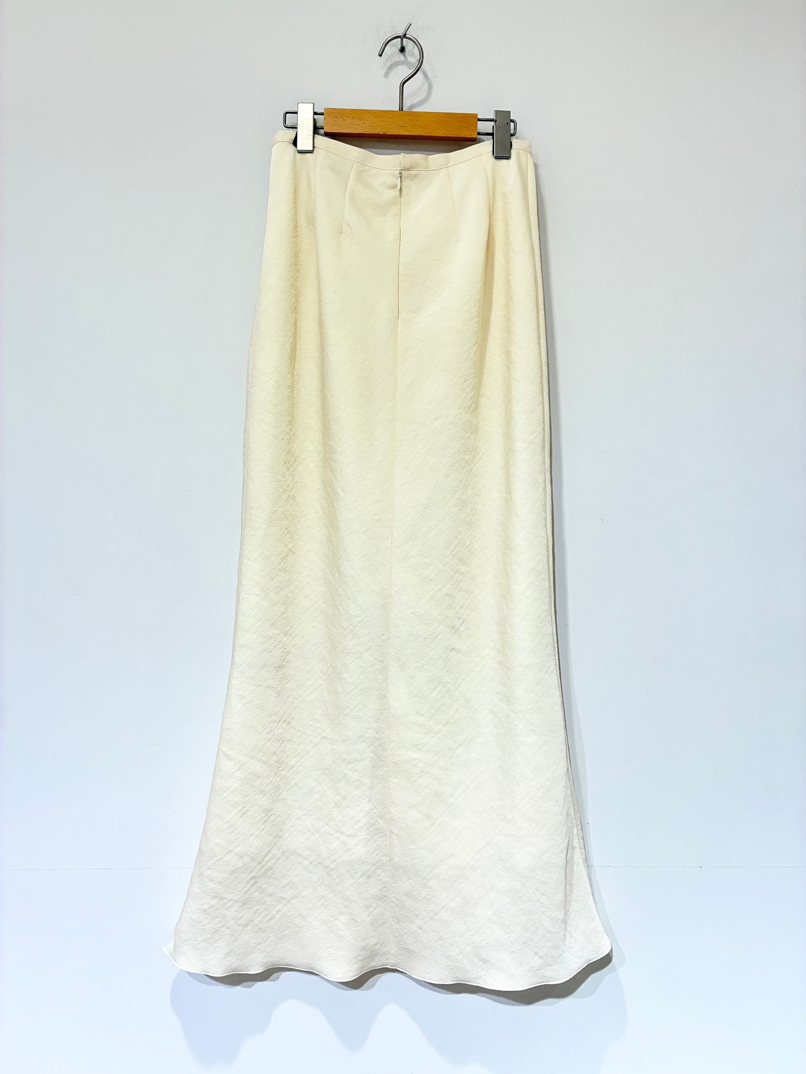 Textured Satin Bias Skirt / マーメイドスカート / アイボリー