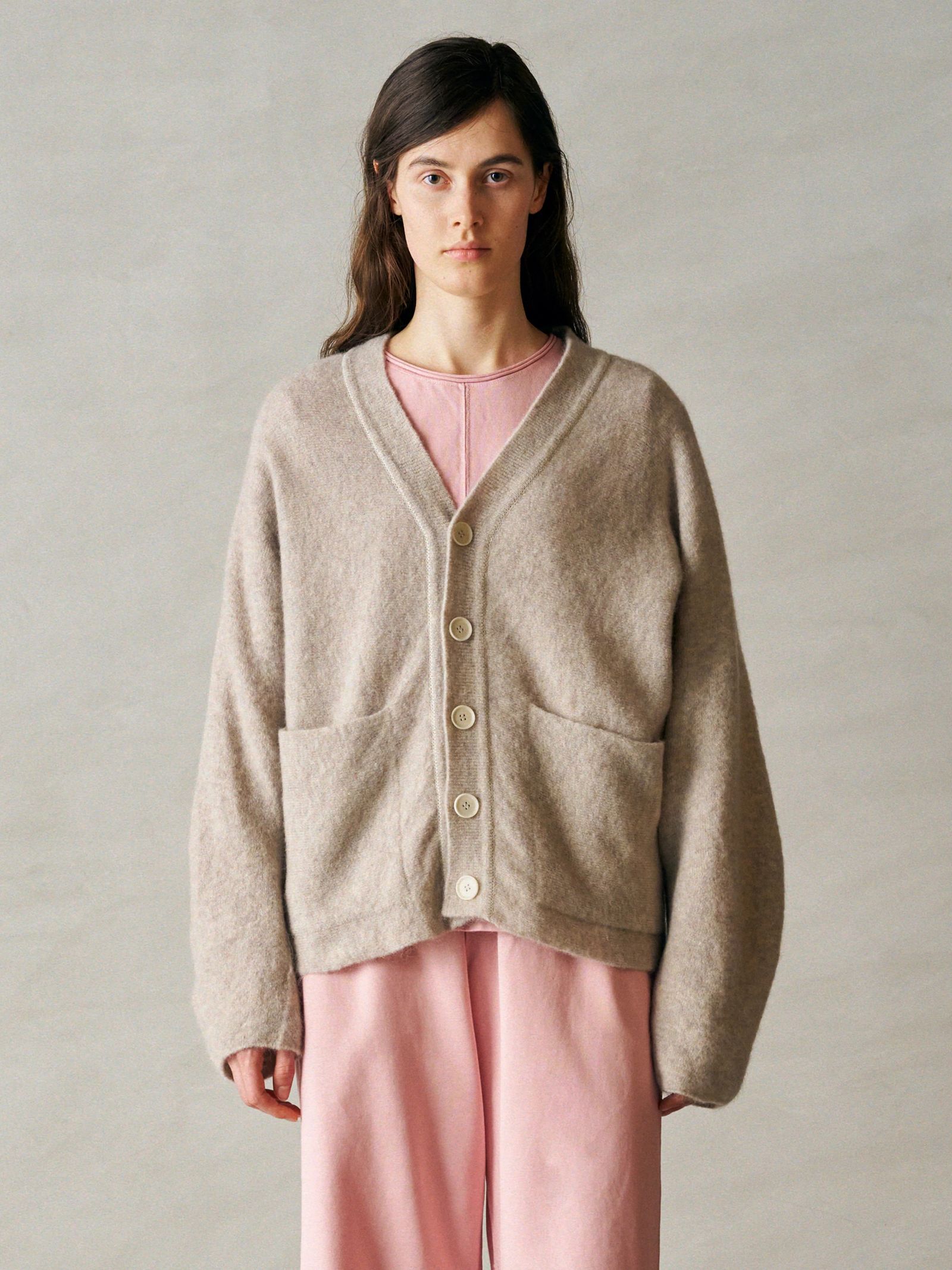 STRETCH SUPERKID MOHAIR V-NECK CARDIGAN / ニットカーディガン / グレー / ベージュ