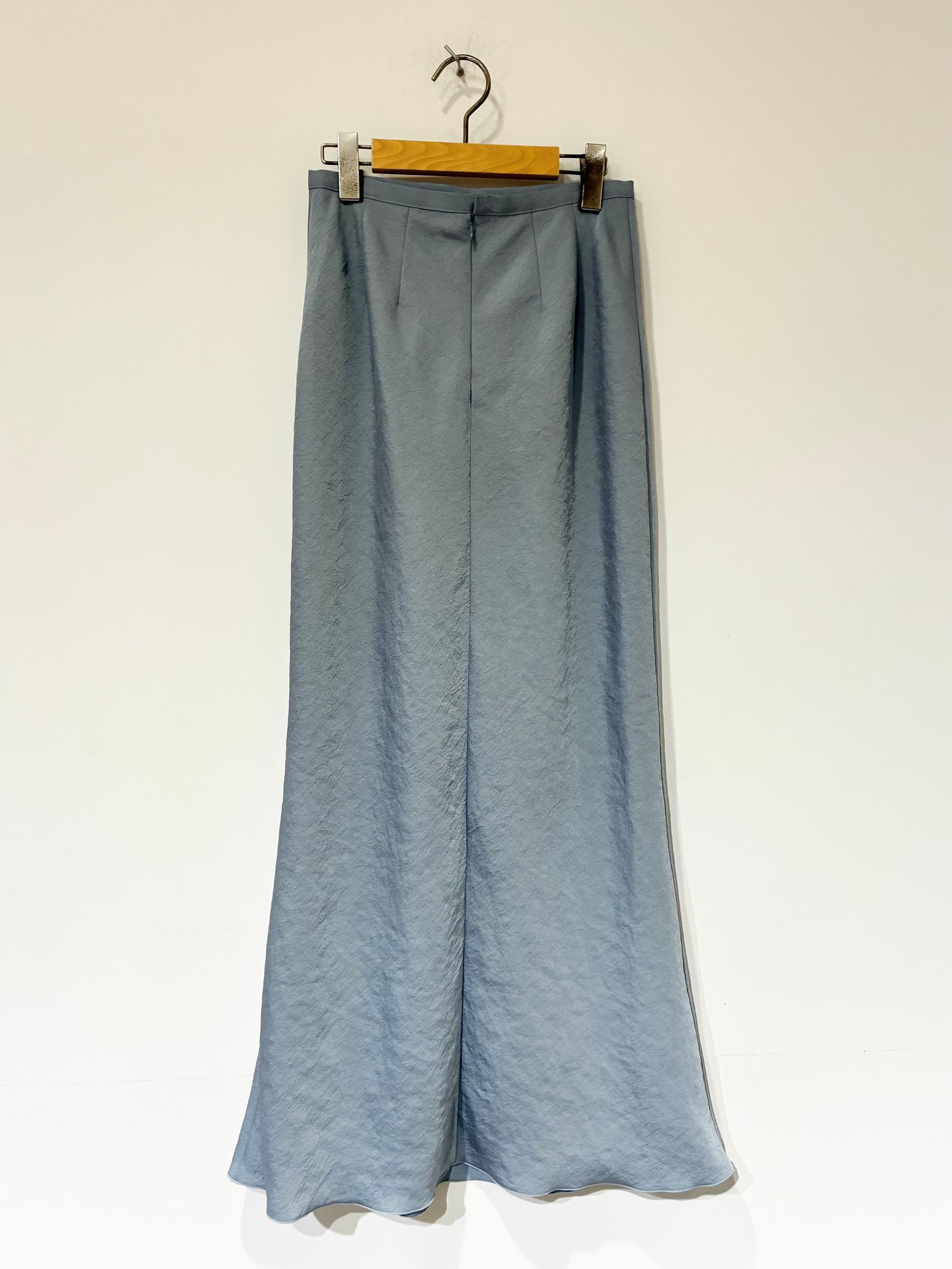 Textured Satin Bias Skirt / マーメイドスカート / ブルー