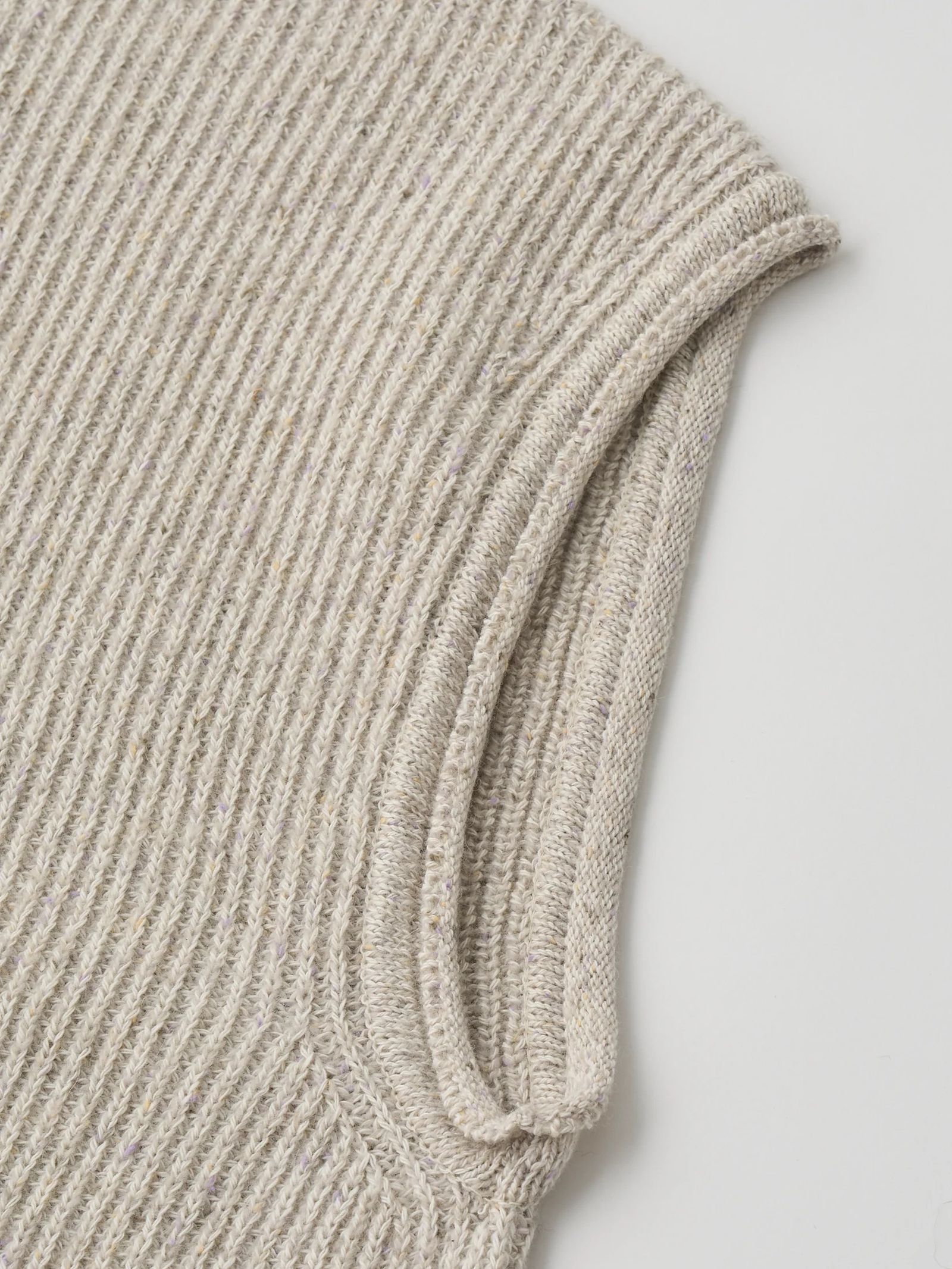 WOOLEN COTTON & SILK NEP WOOL TWEED-KNIT VEST / グレージュ