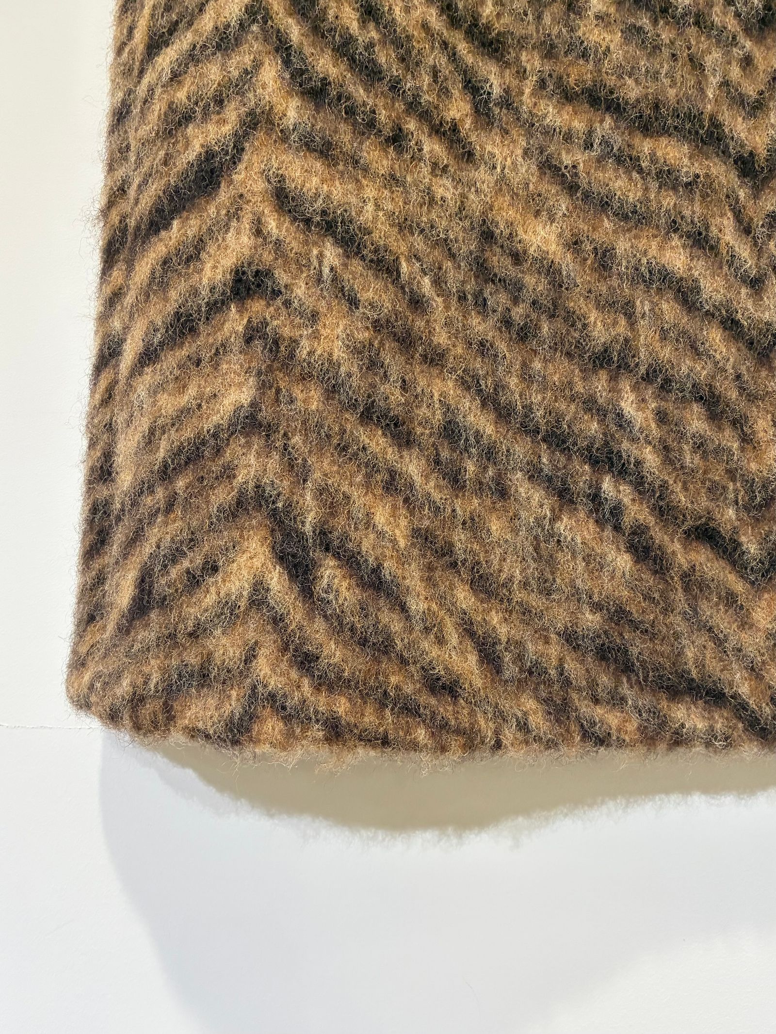 ウールゼブラシャギータイトスカート / ベージュ