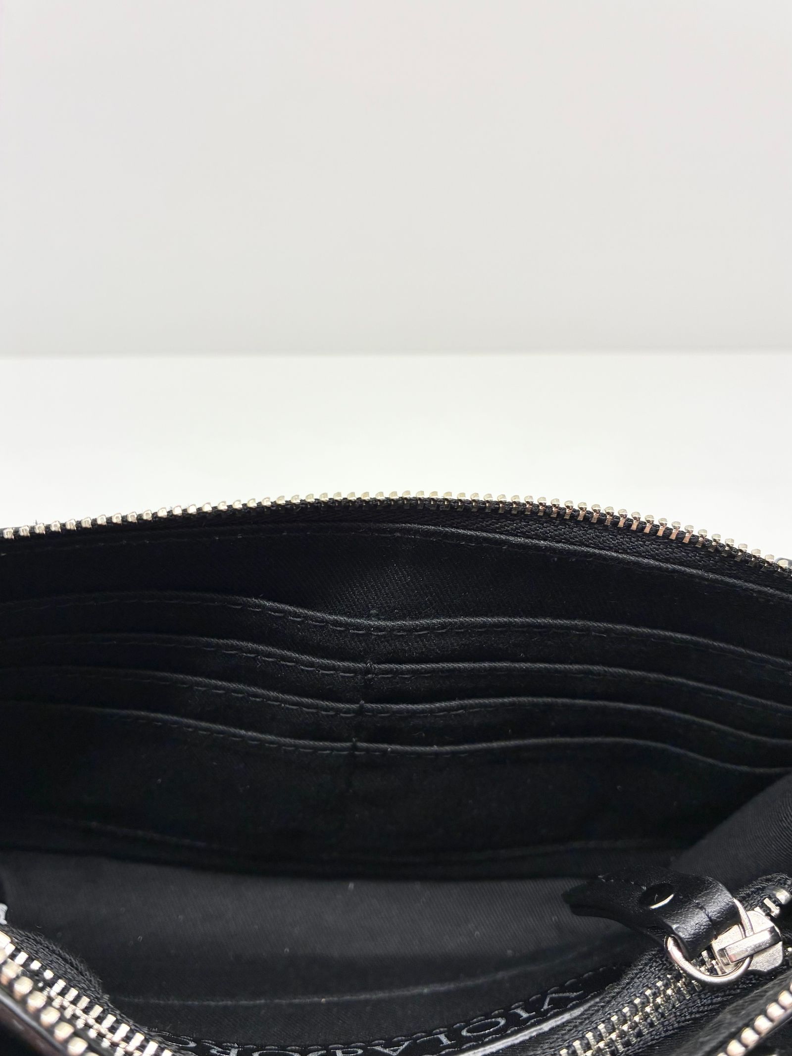 MIRO / スタッズ付きスマートフォンショルダーバッグ / ウォレットバッグ / ブラック