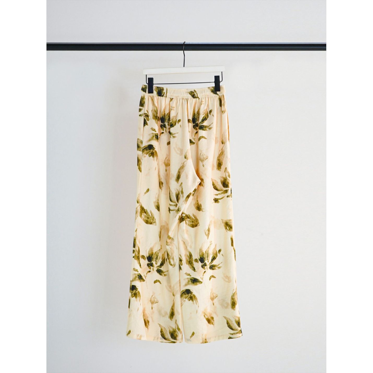 フラワープリントイージーPT / イージーパンツ / ワイドパンツ / イエロー