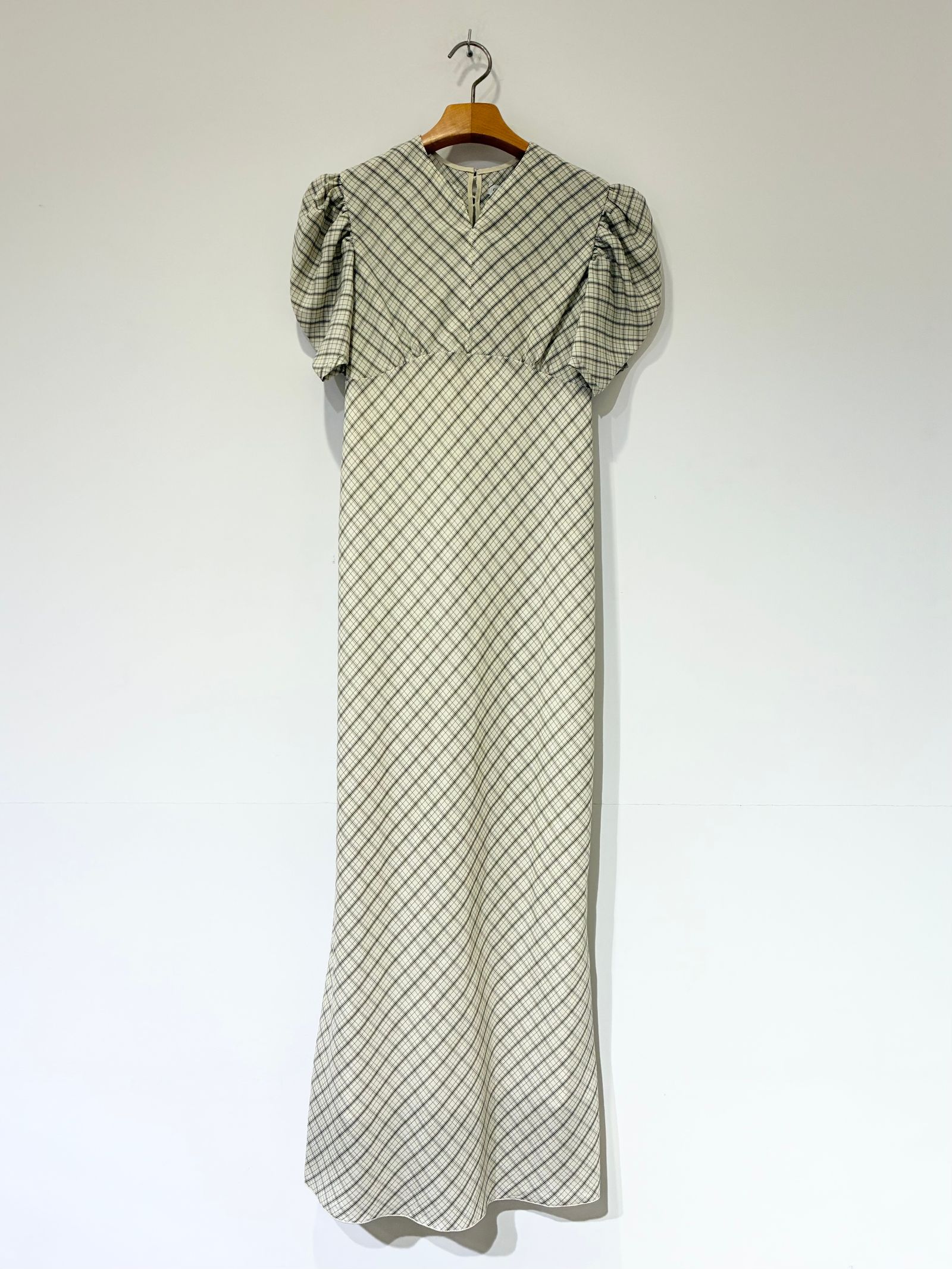 Bright Twill Dress｜Greed International Official Online Shop