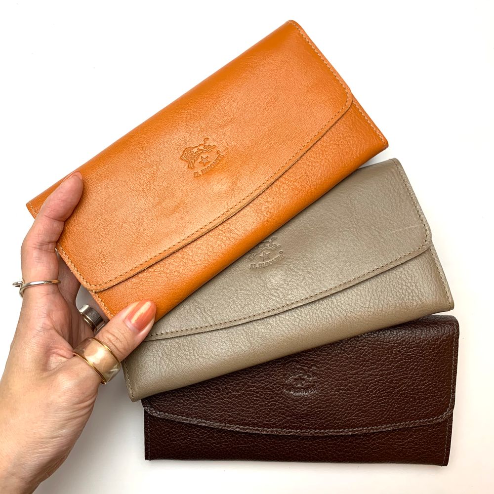 IL BISONTEのラウンドフラップ長財布 | HALLOW