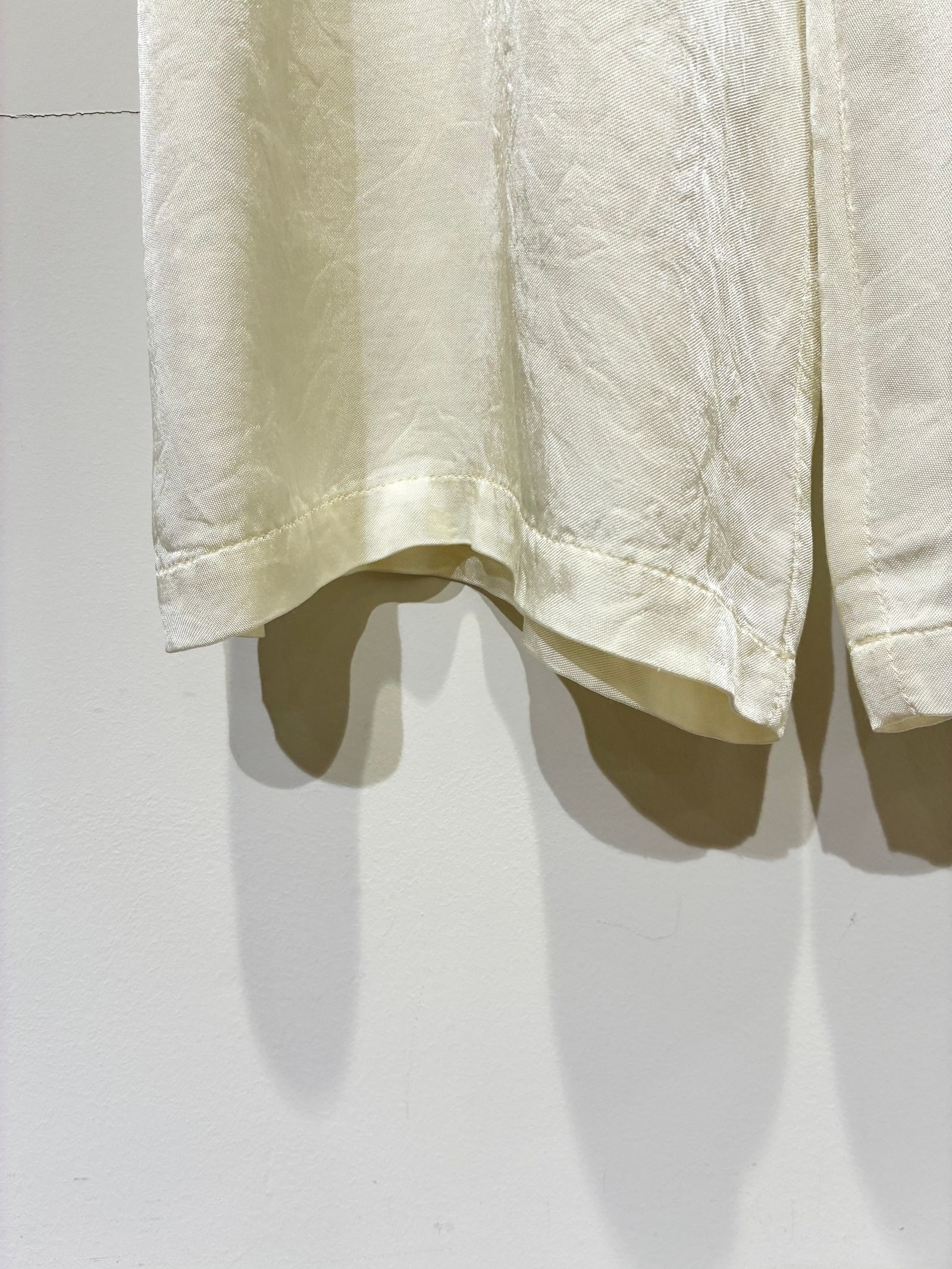 White Pants / レーヨンサテンパンツ / ホワイト