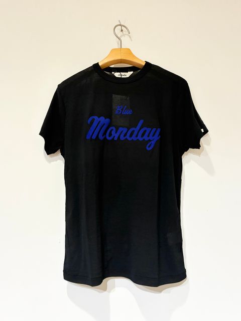 BLUE MONDAY TEE / フロッキープリントシアーTシャツ / ブラック