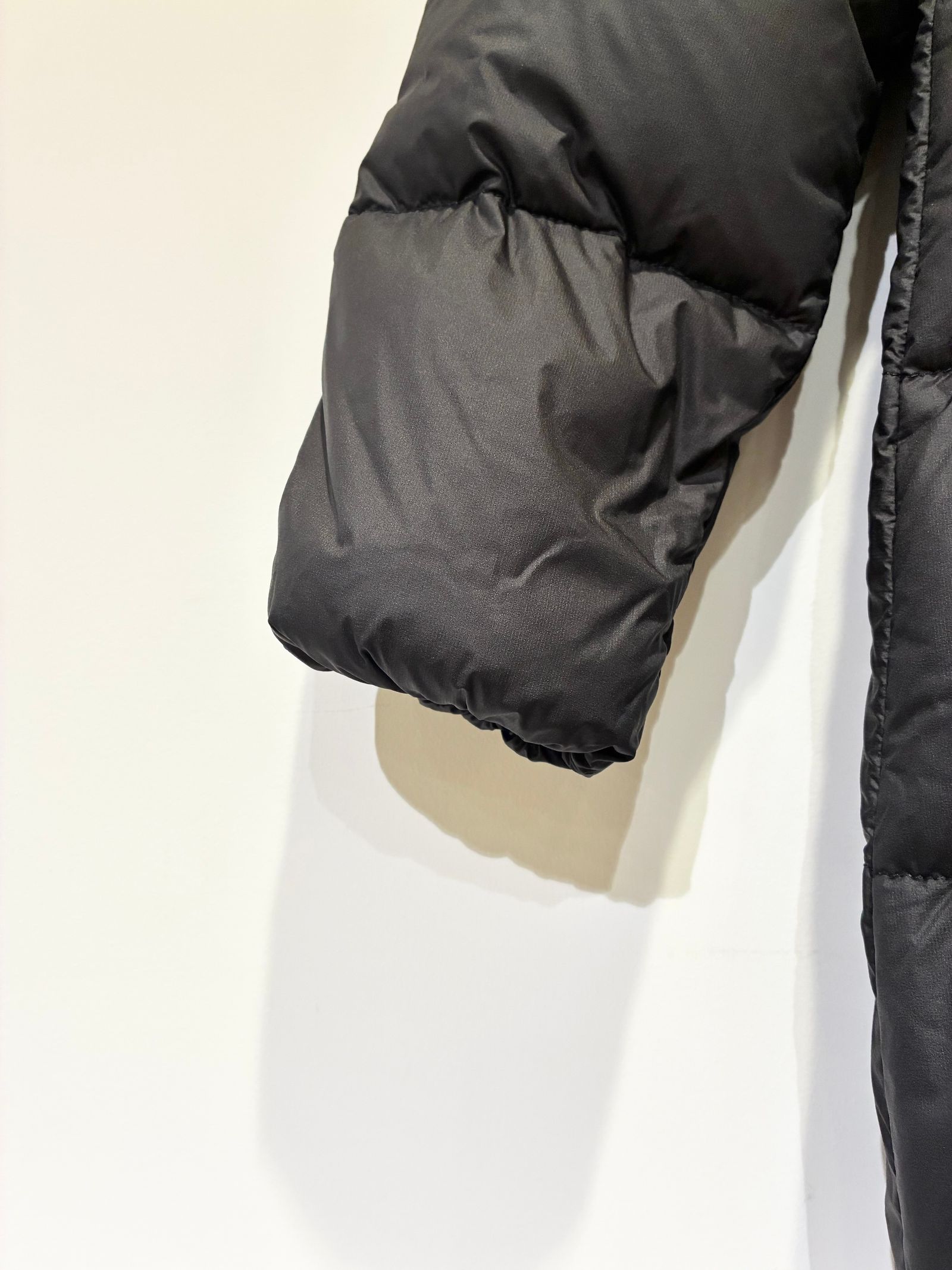 WICAPI / ウィカピ / ミドル丈ダウン / ブラック