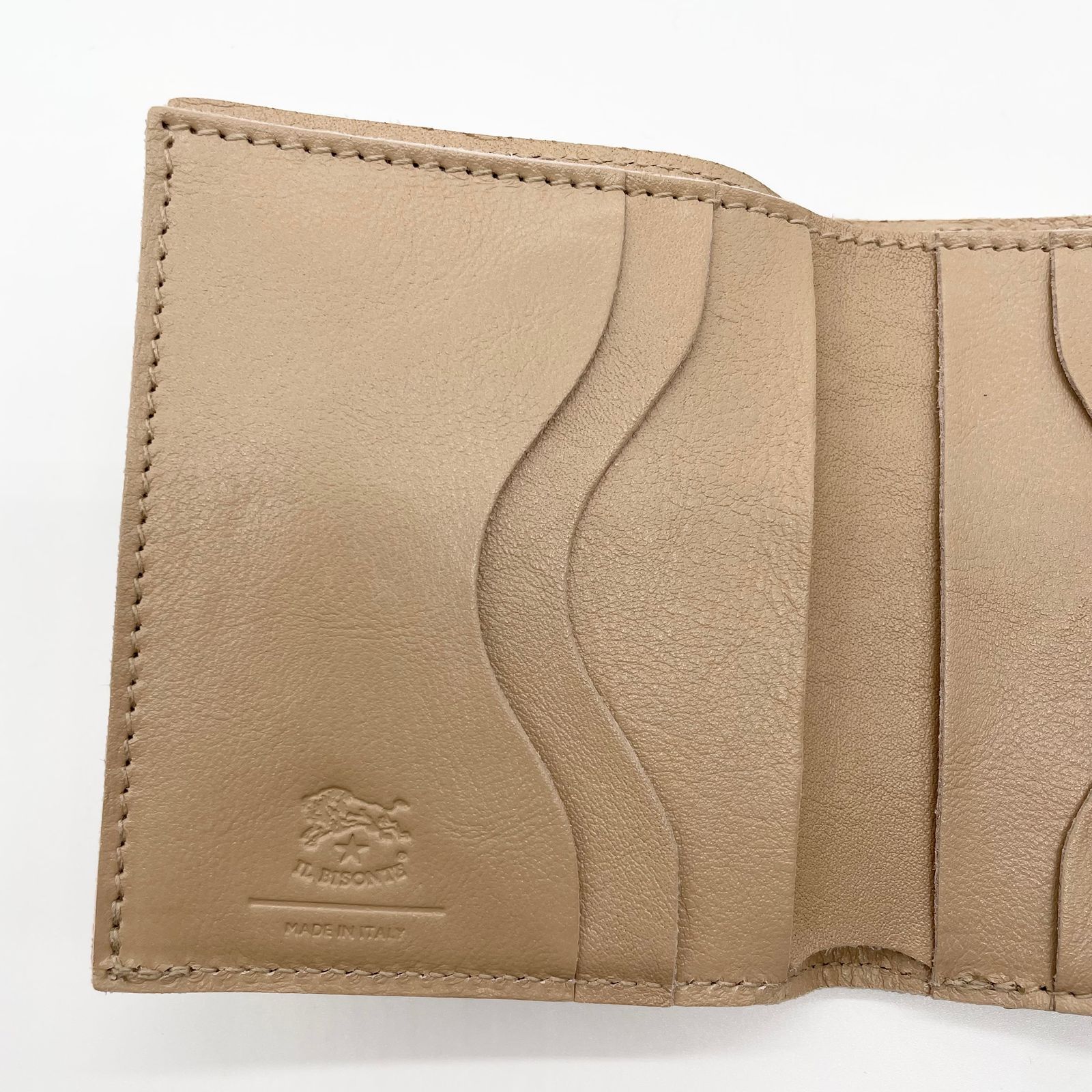 ✨希少色✨イルビゾンテ 折り財布 がま口 ロゴ 型押し レザー ブルー アヴィオ